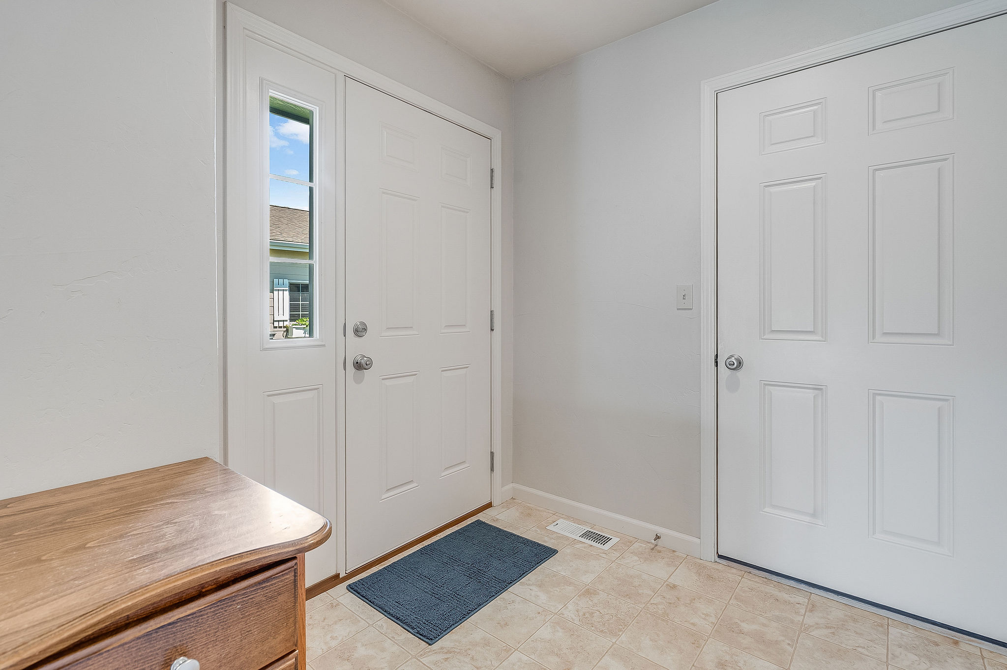 208 E Nicklaus Avenue Property Photo 6