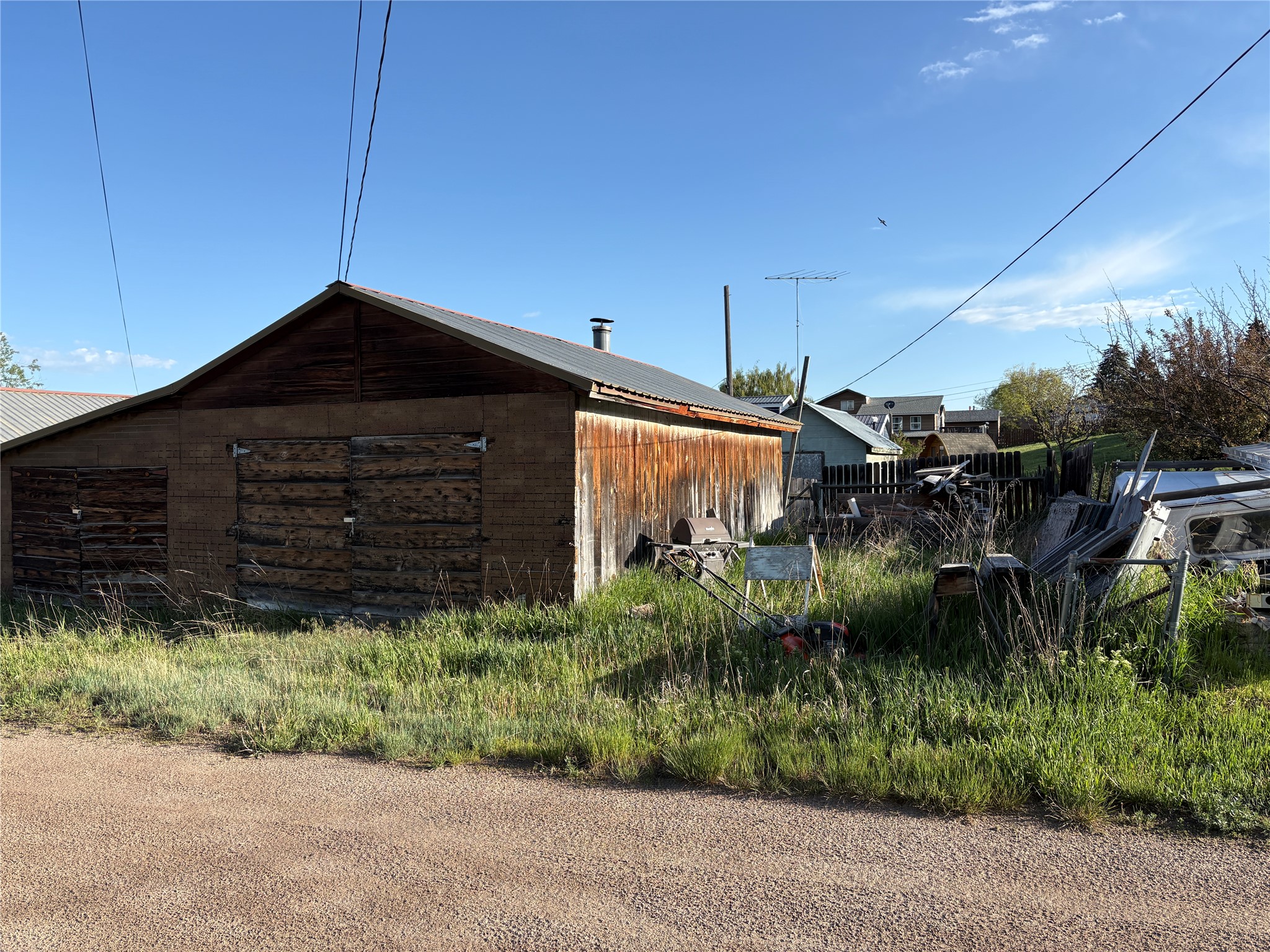 109 E Hickey Street E Property Photo 1