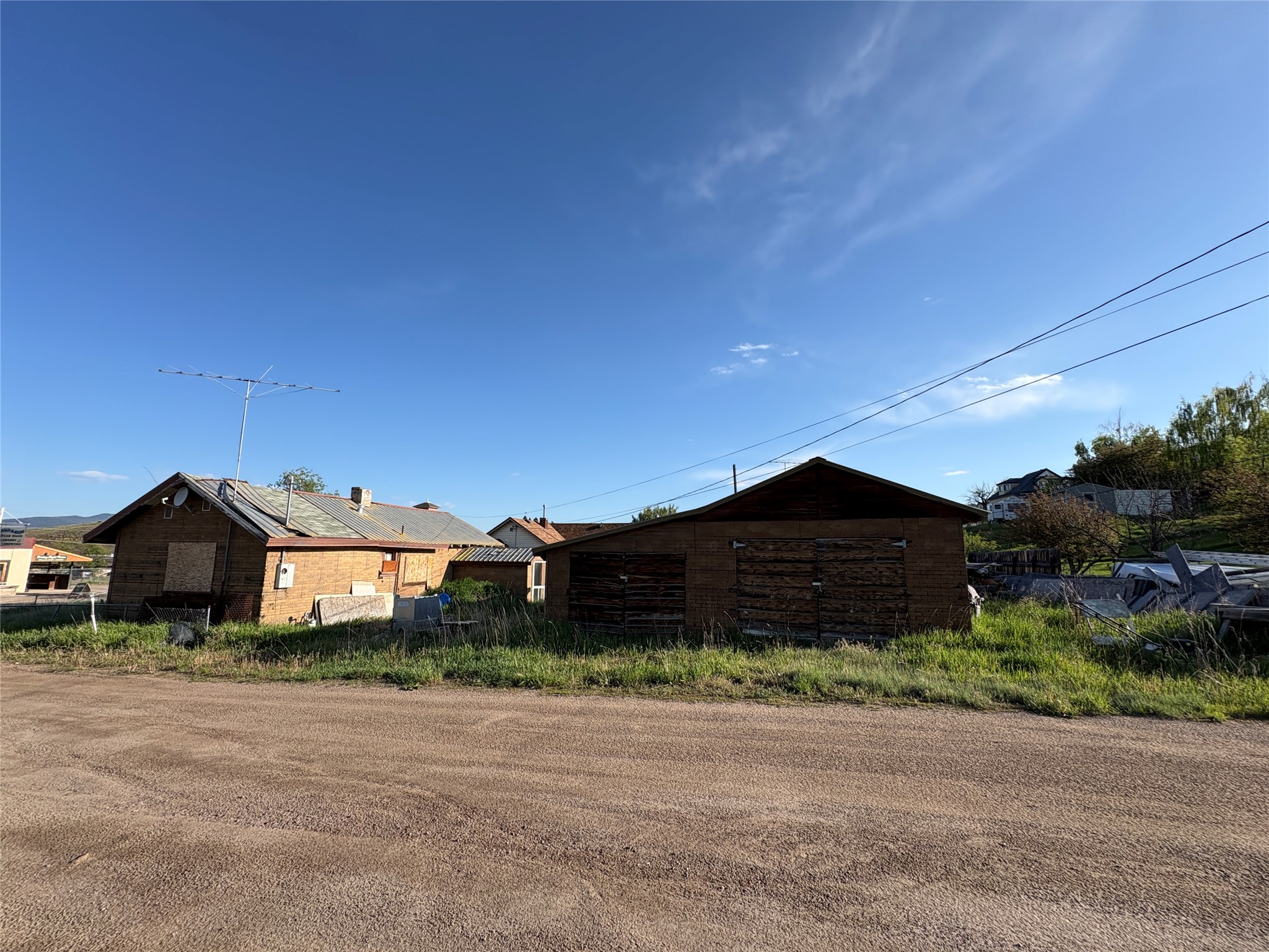 109 E Hickey Street E Property Photo 6
