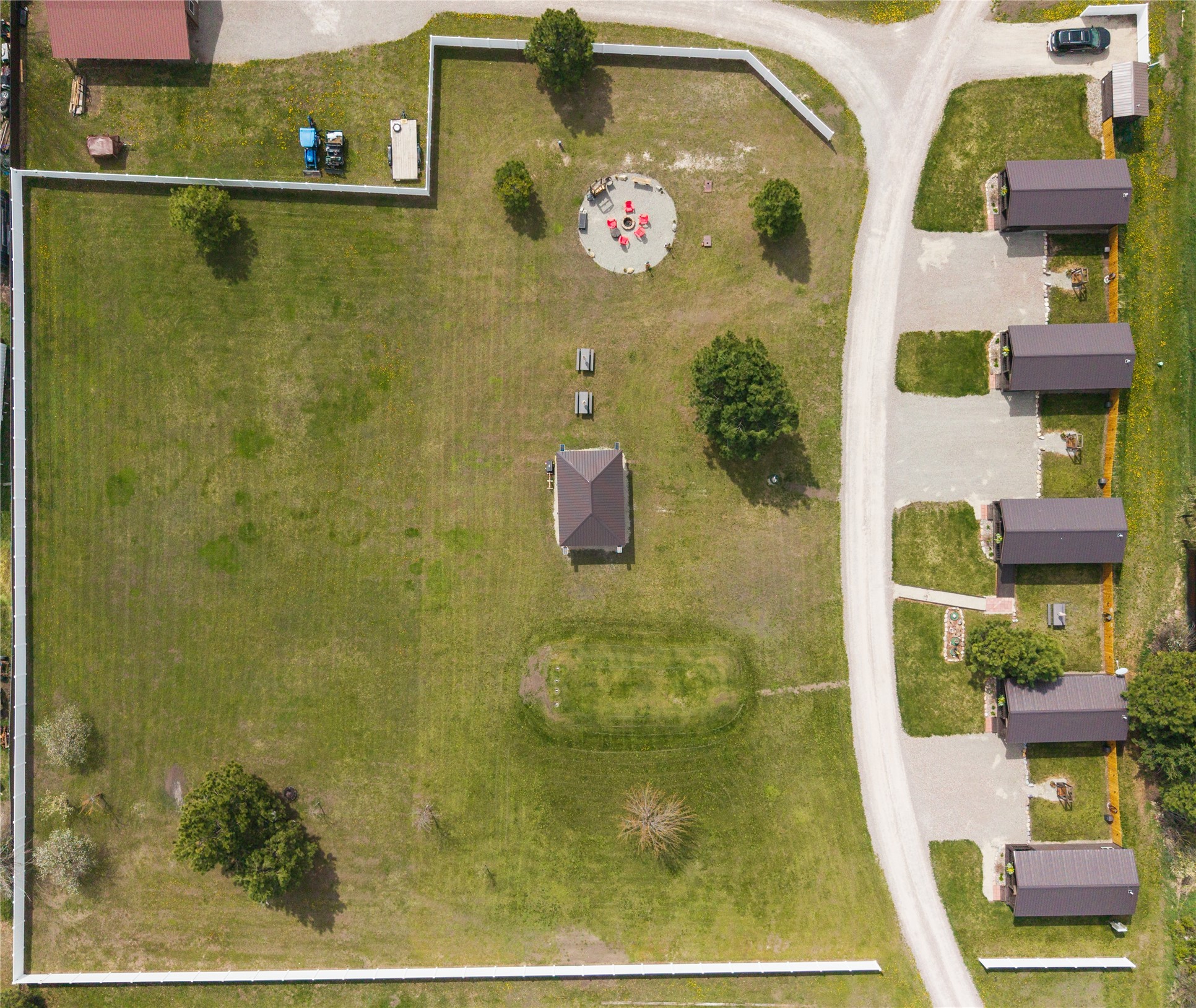 1040 Roost Way Property Photo 6