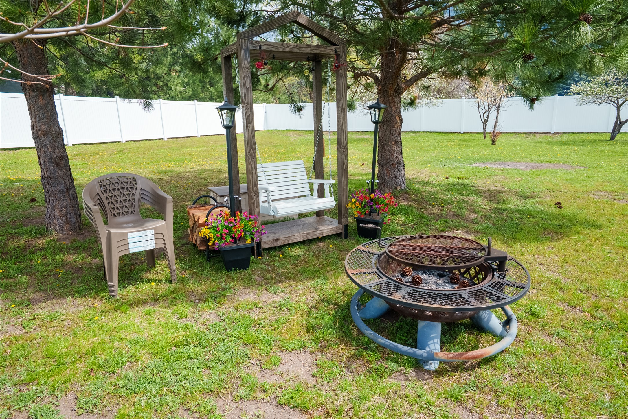 1040 Roost Way Property Photo 18