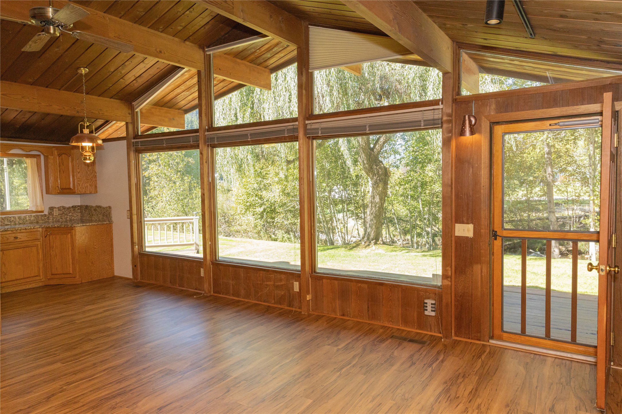 5671 Kootenai River Road Property Photo 3