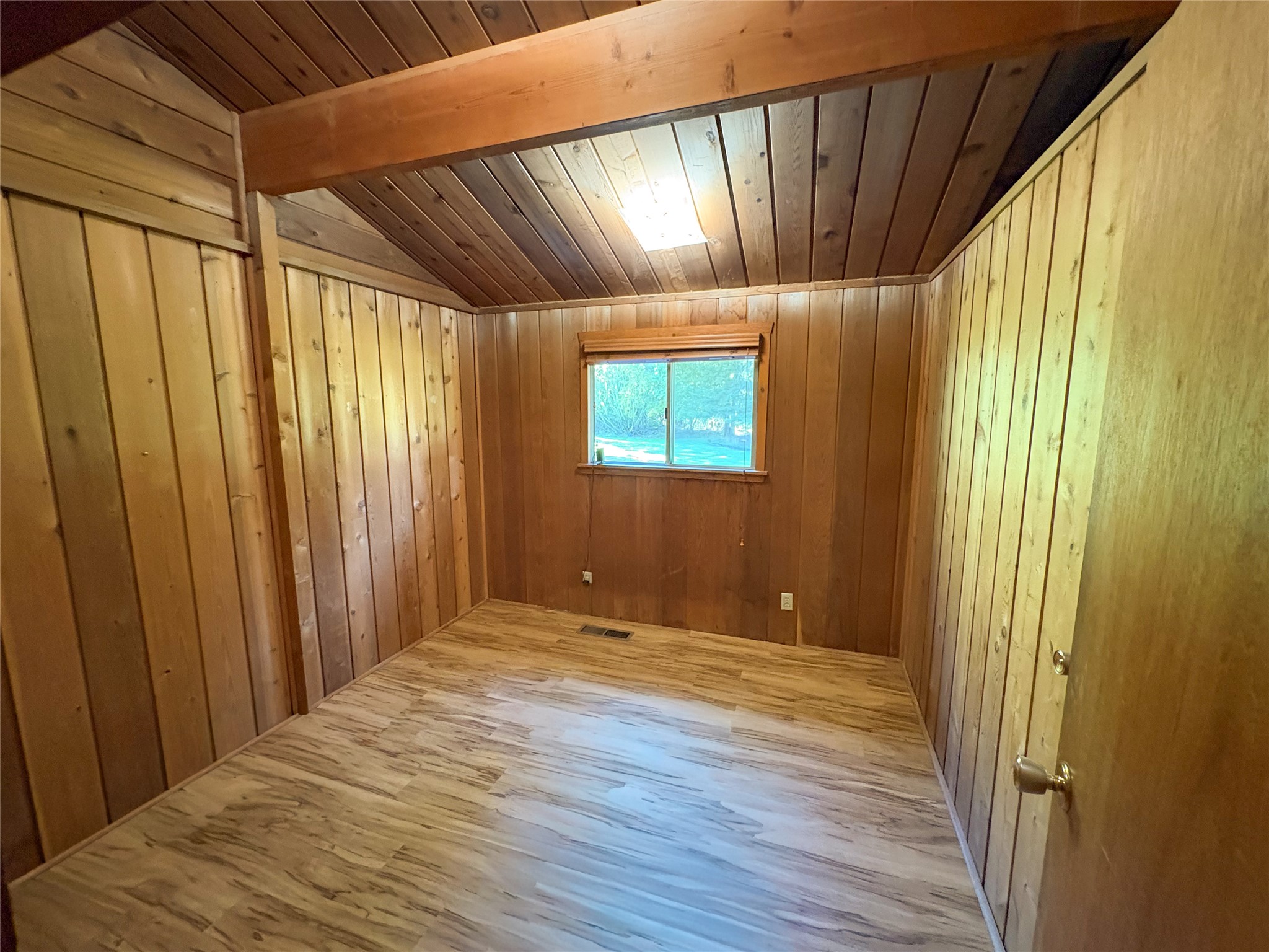5671 Kootenai River Road Property Photo 12