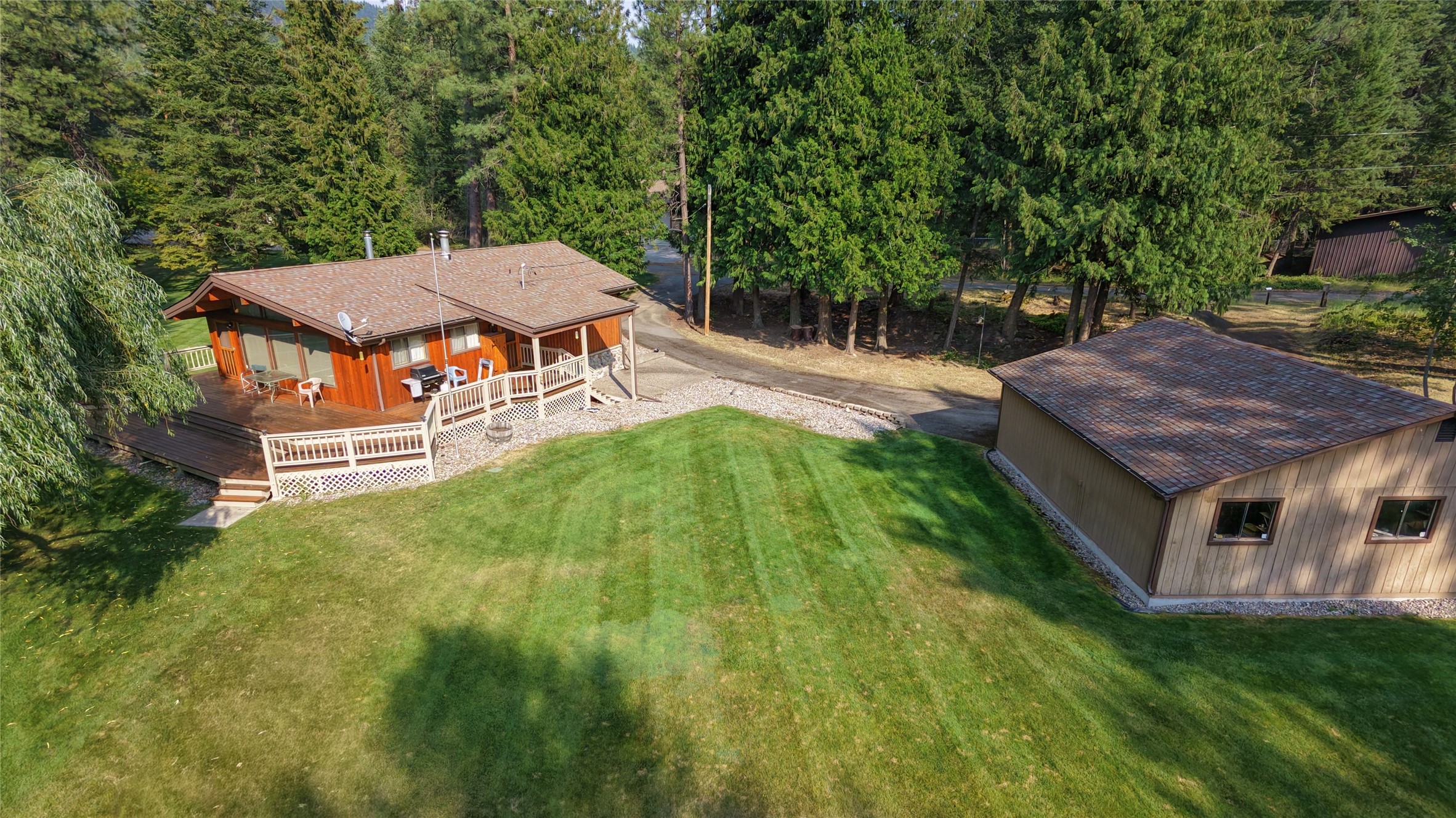 5671 Kootenai River Road Property Photo 31