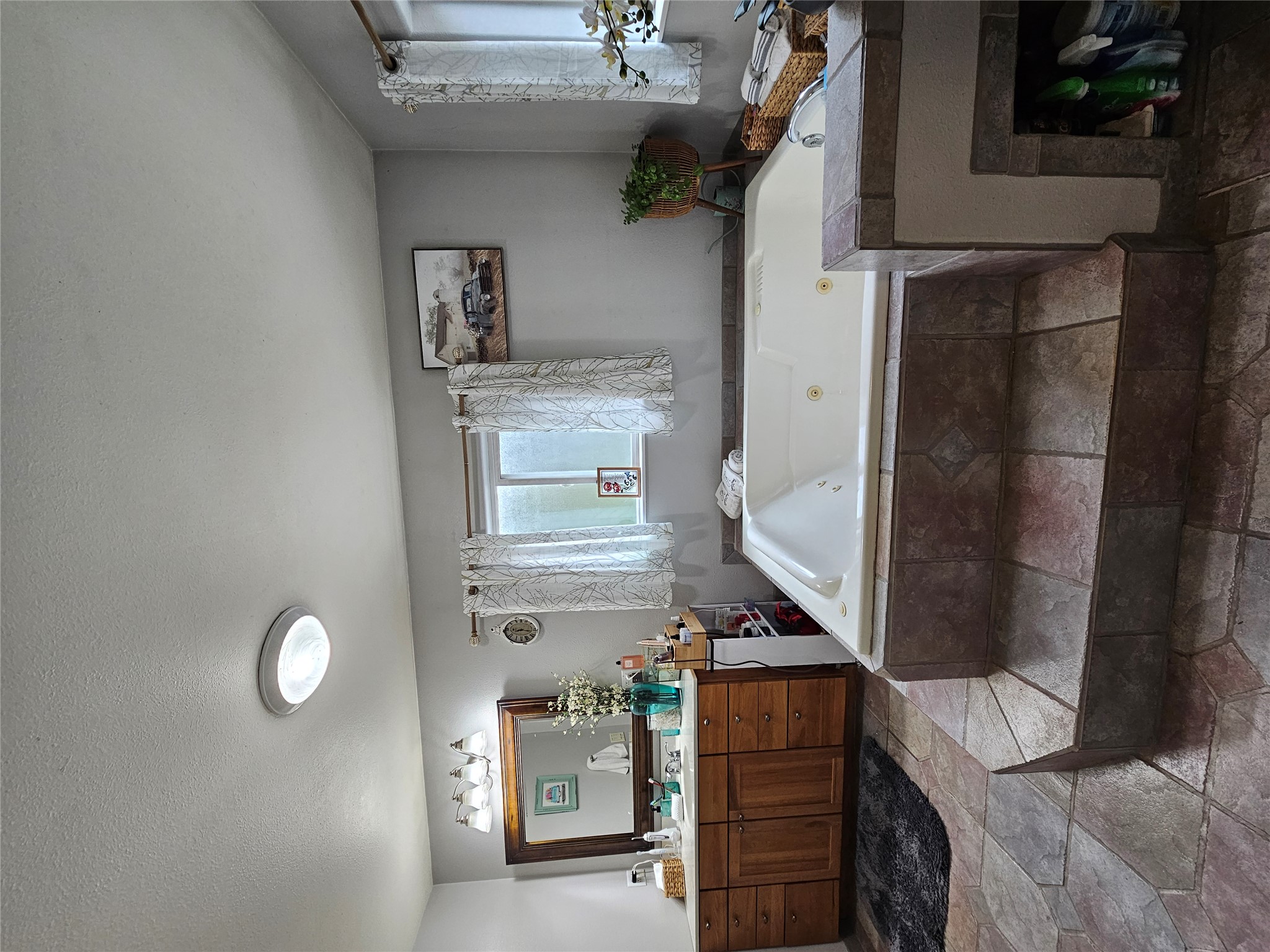 229 3rd Avenue Property Photo 21