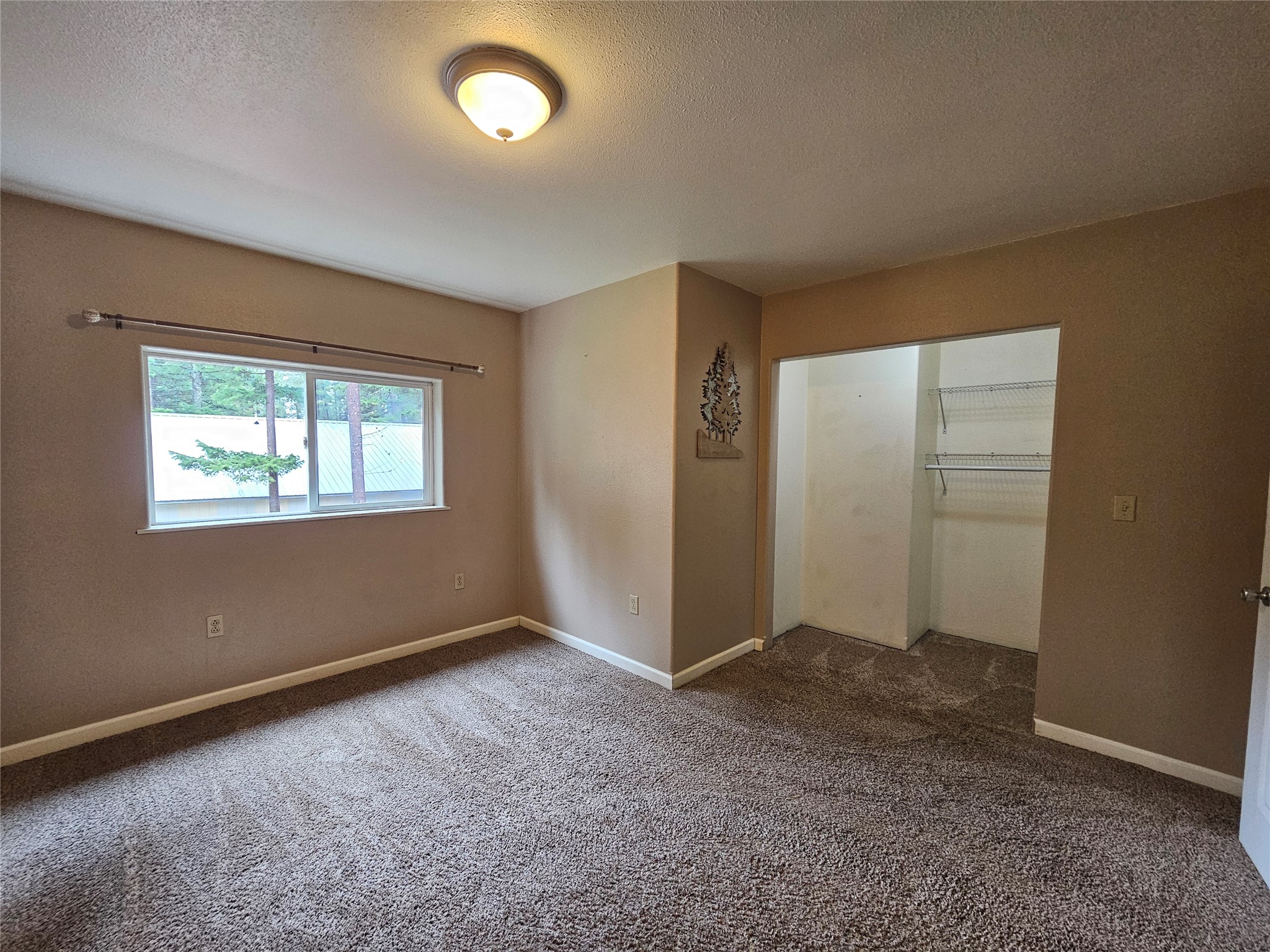 229 3rd Avenue Property Photo 25