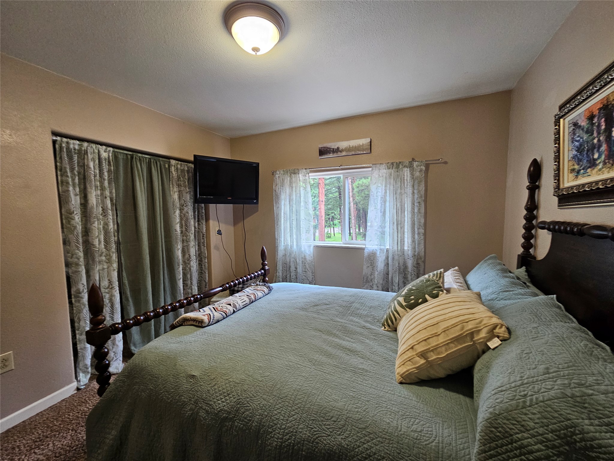 229 3rd Avenue Property Photo 27
