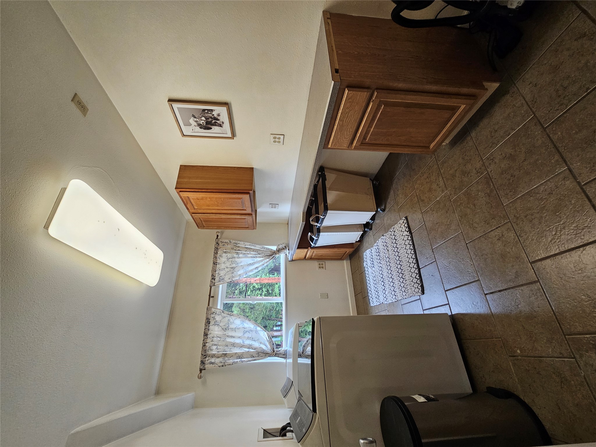 229 3rd Avenue Property Photo 28
