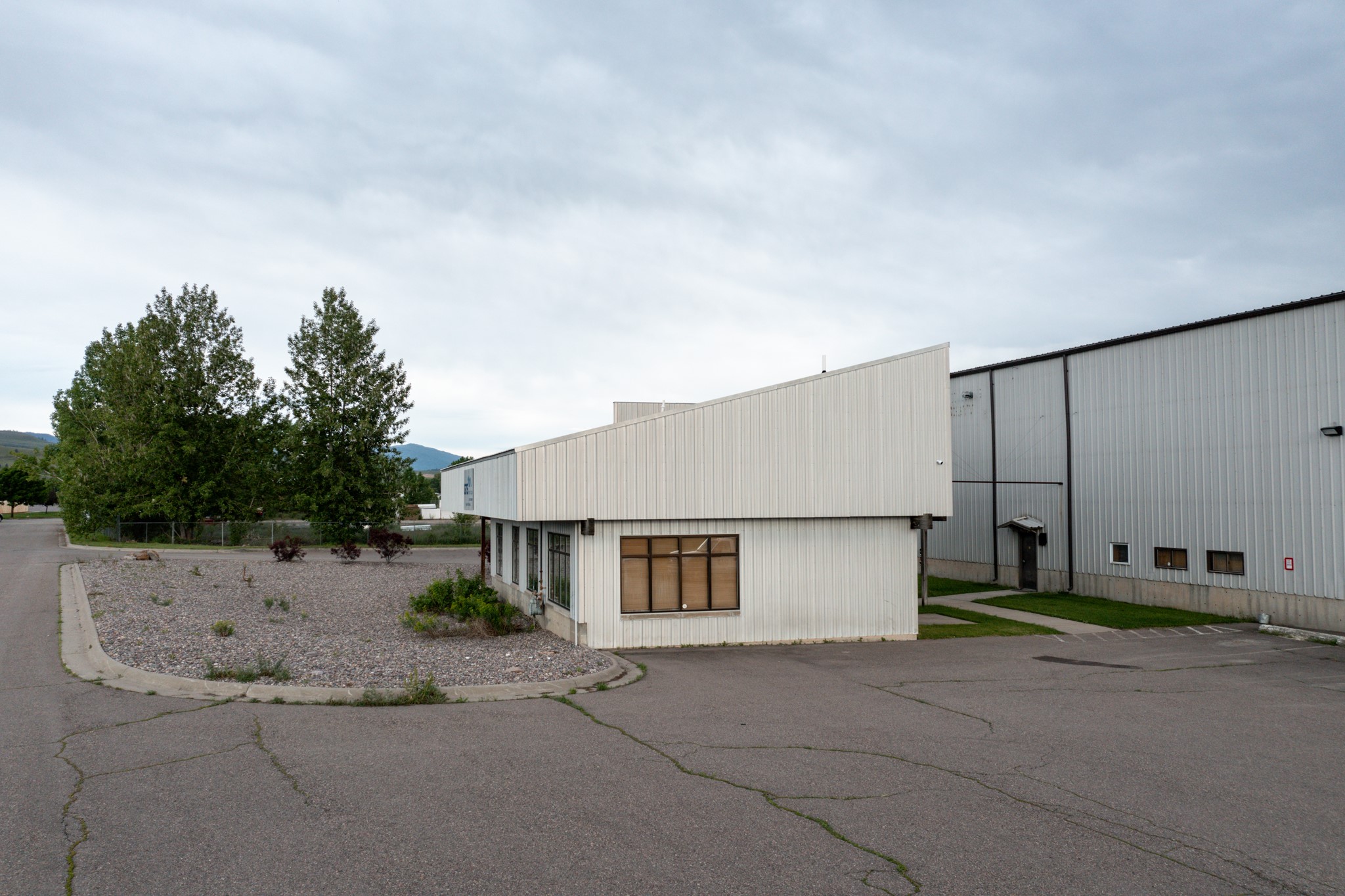 4685 Expressway Property Photo 15