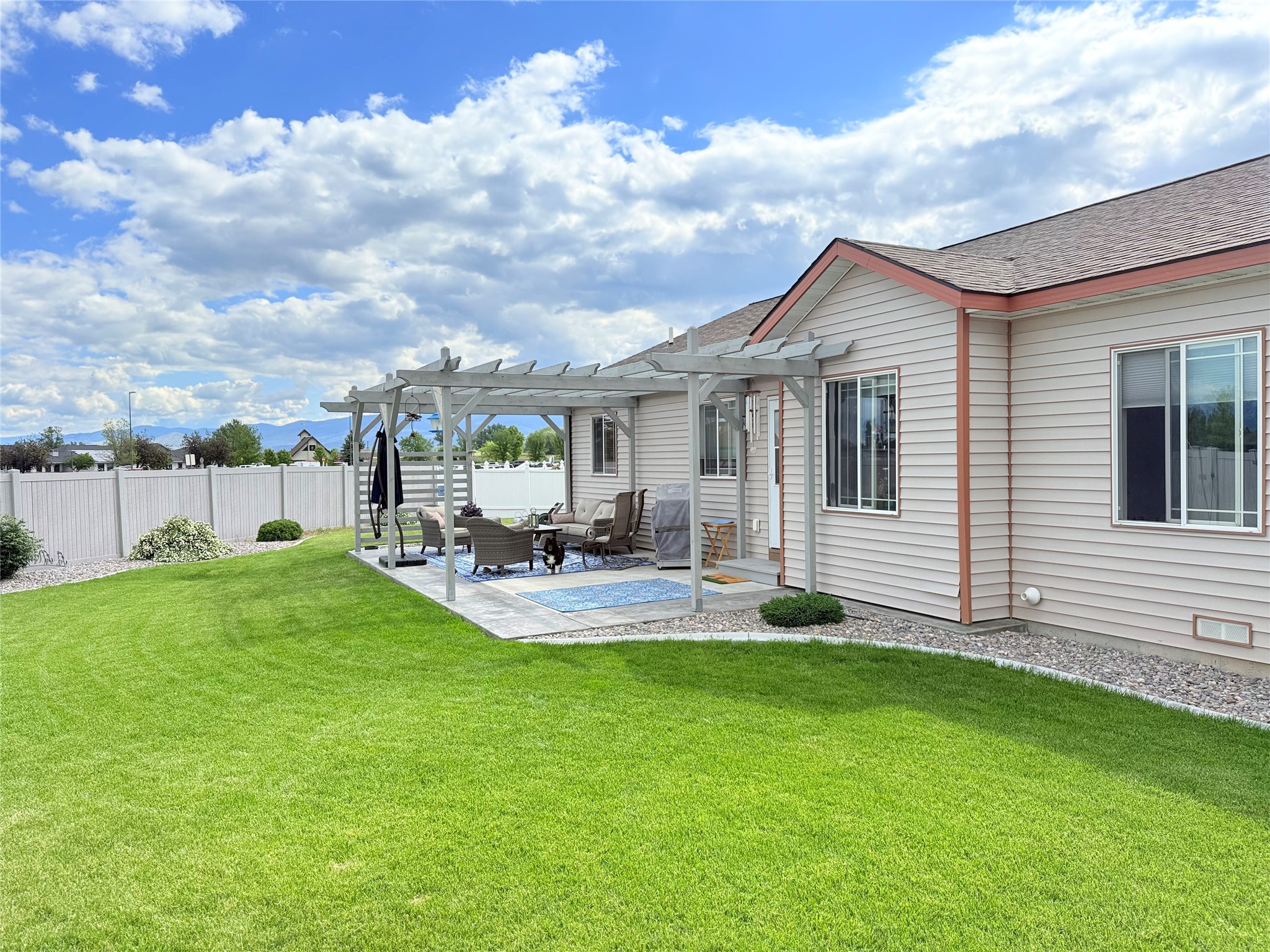 107 Winners Way Property Photo 46