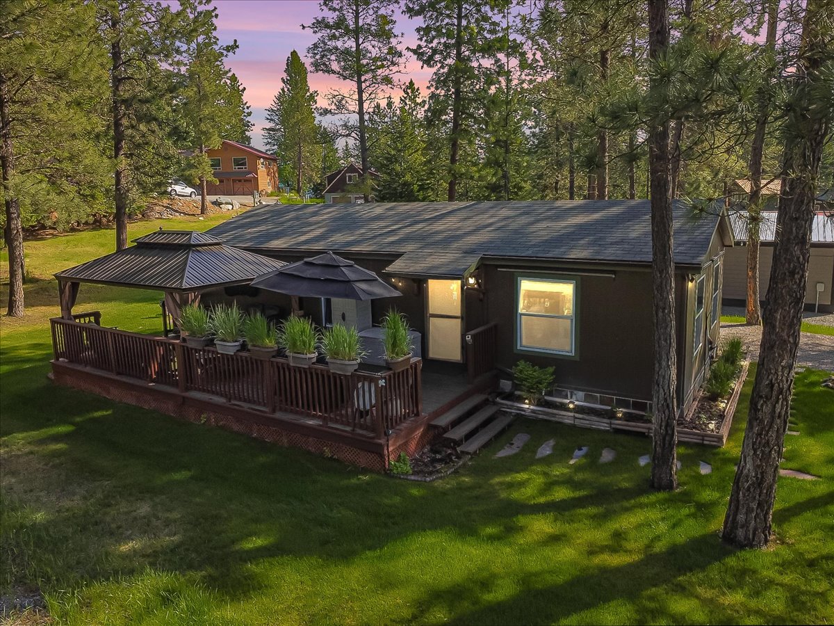 192 Kokanee Drive W Property Photo 1
