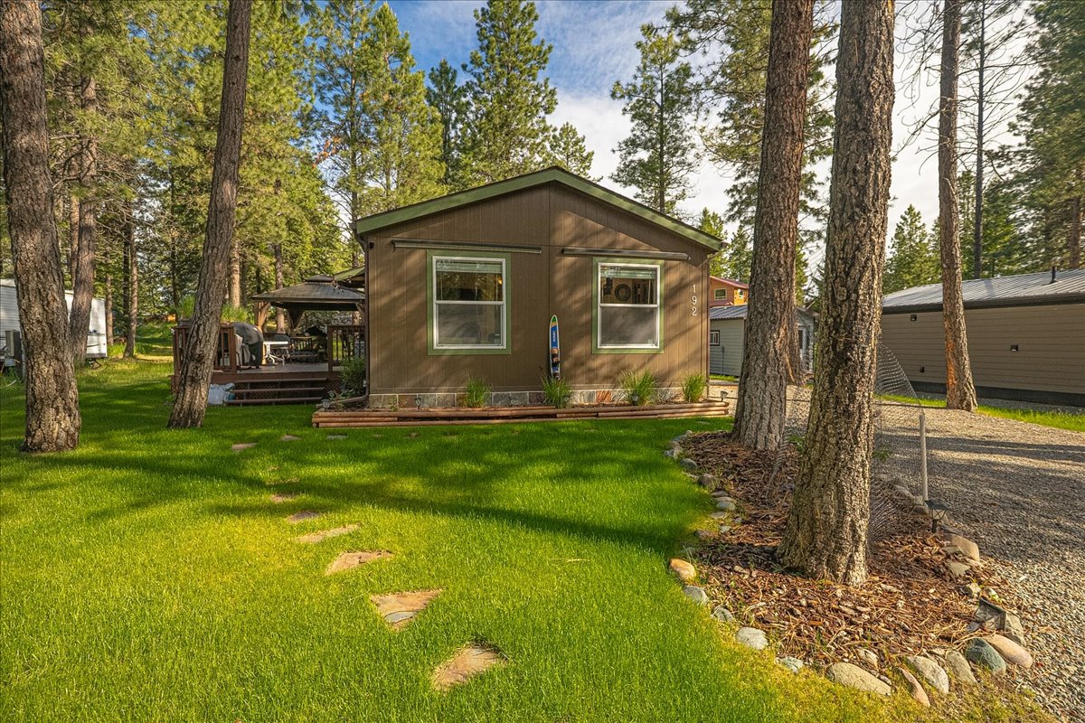 192 Kokanee Drive W Property Photo 27