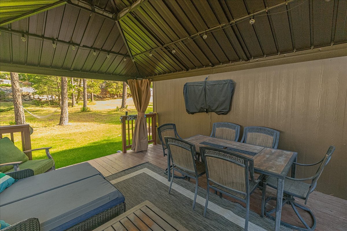 192 Kokanee Drive W Property Photo 34