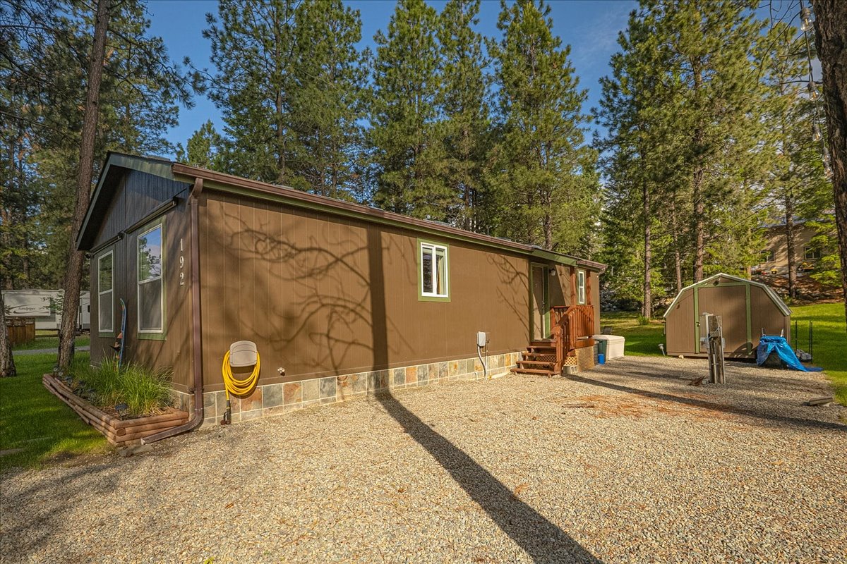 192 Kokanee Drive W Property Photo 37