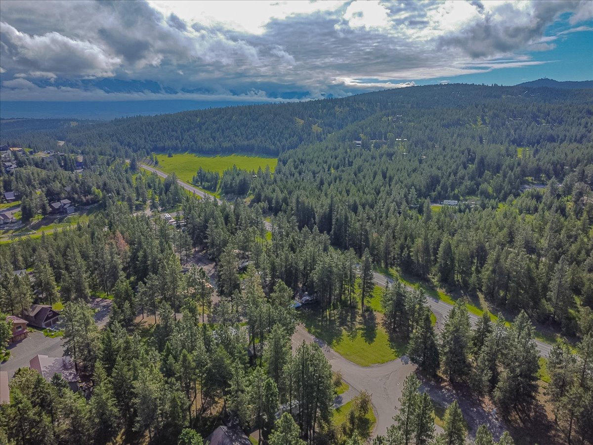 192 Kokanee Drive W Property Photo 44