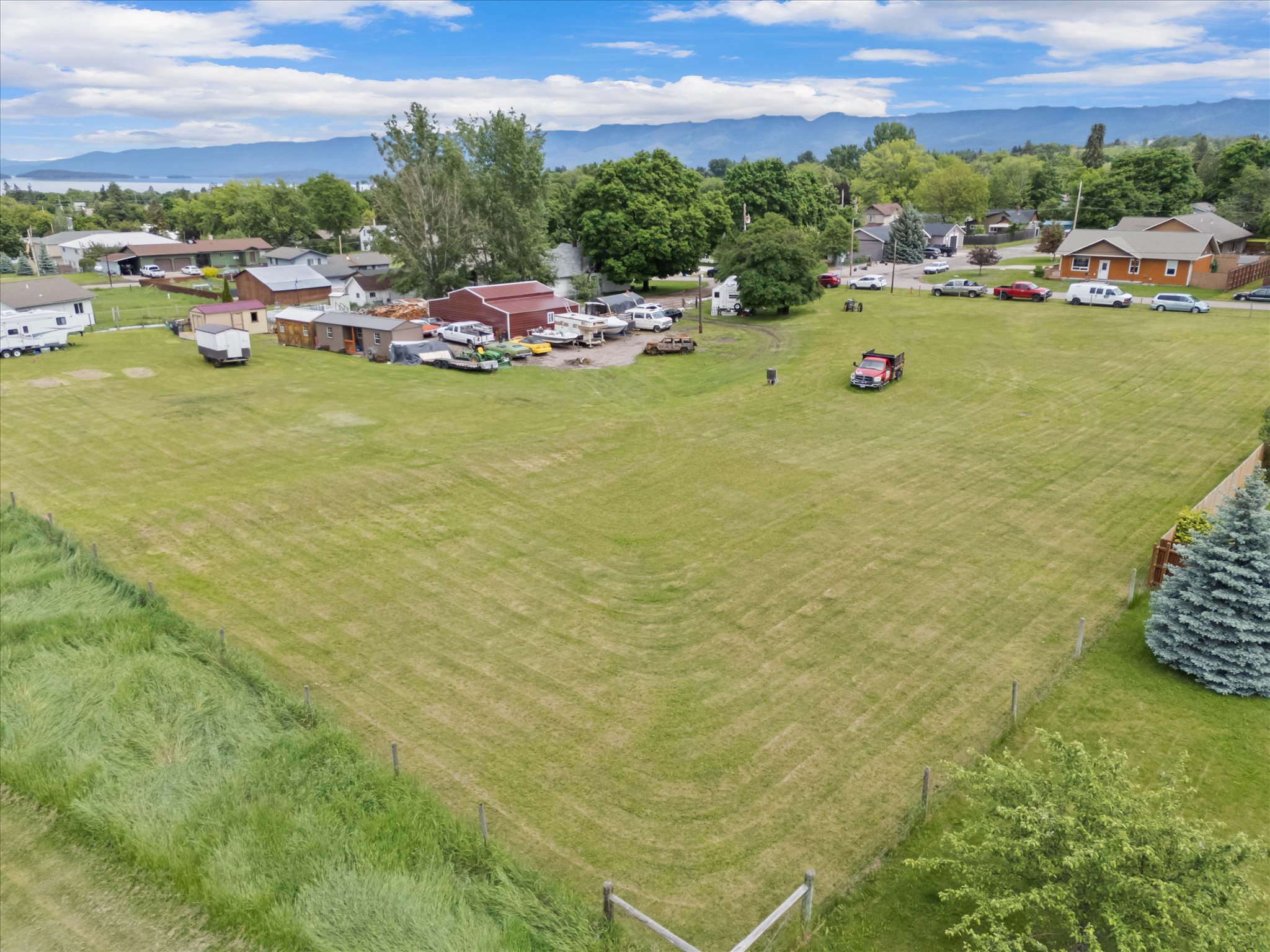 1410 5th Street E Property Photo 7