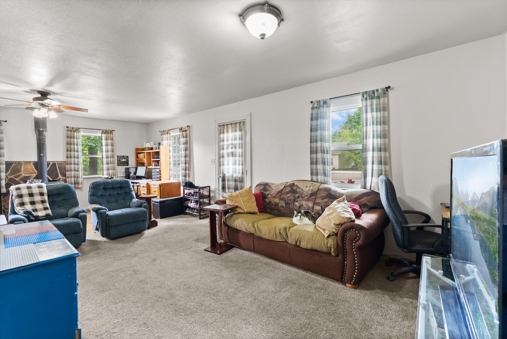 1410 5th Street E Property Photo 10