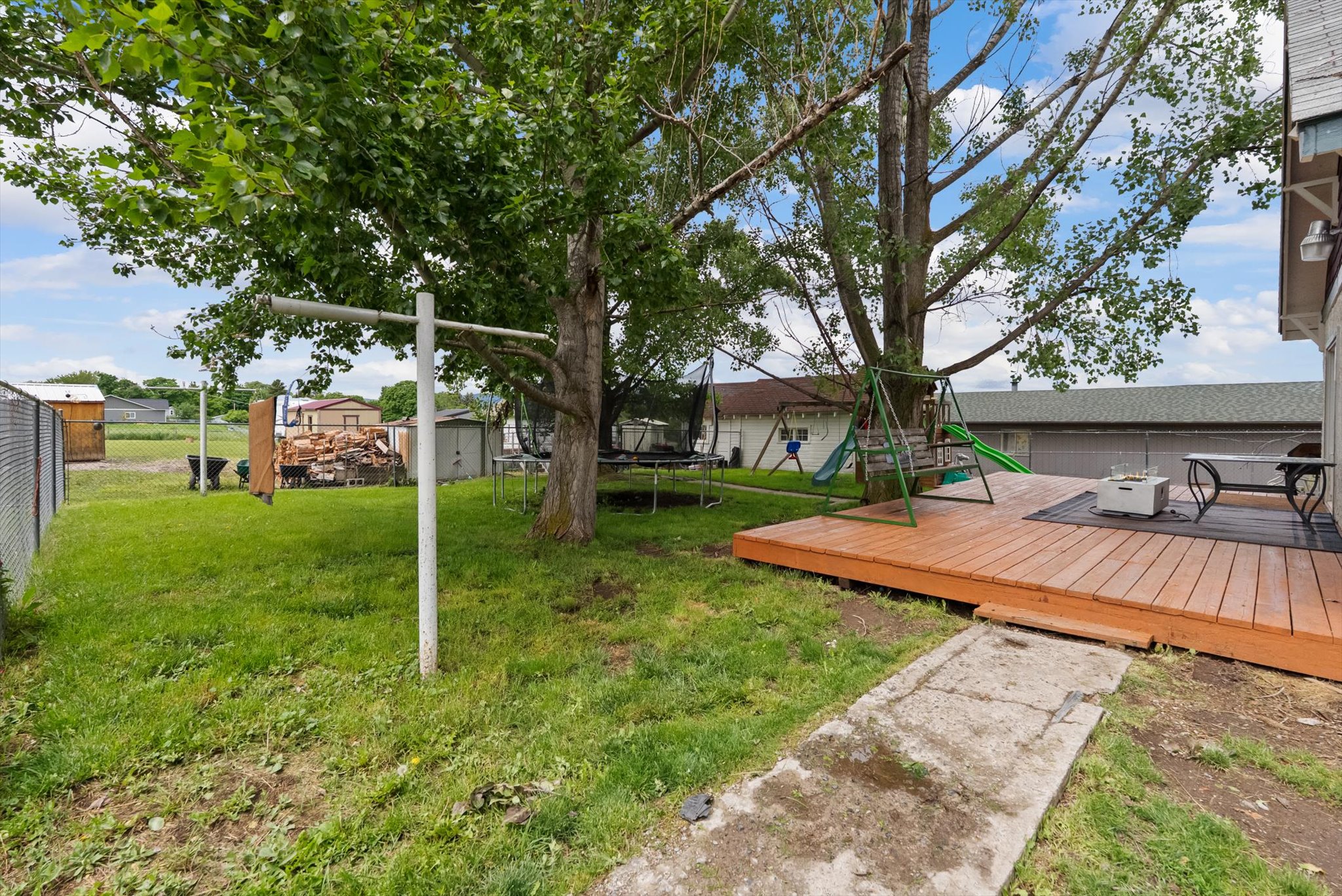 1410 5th Street E Property Photo 39