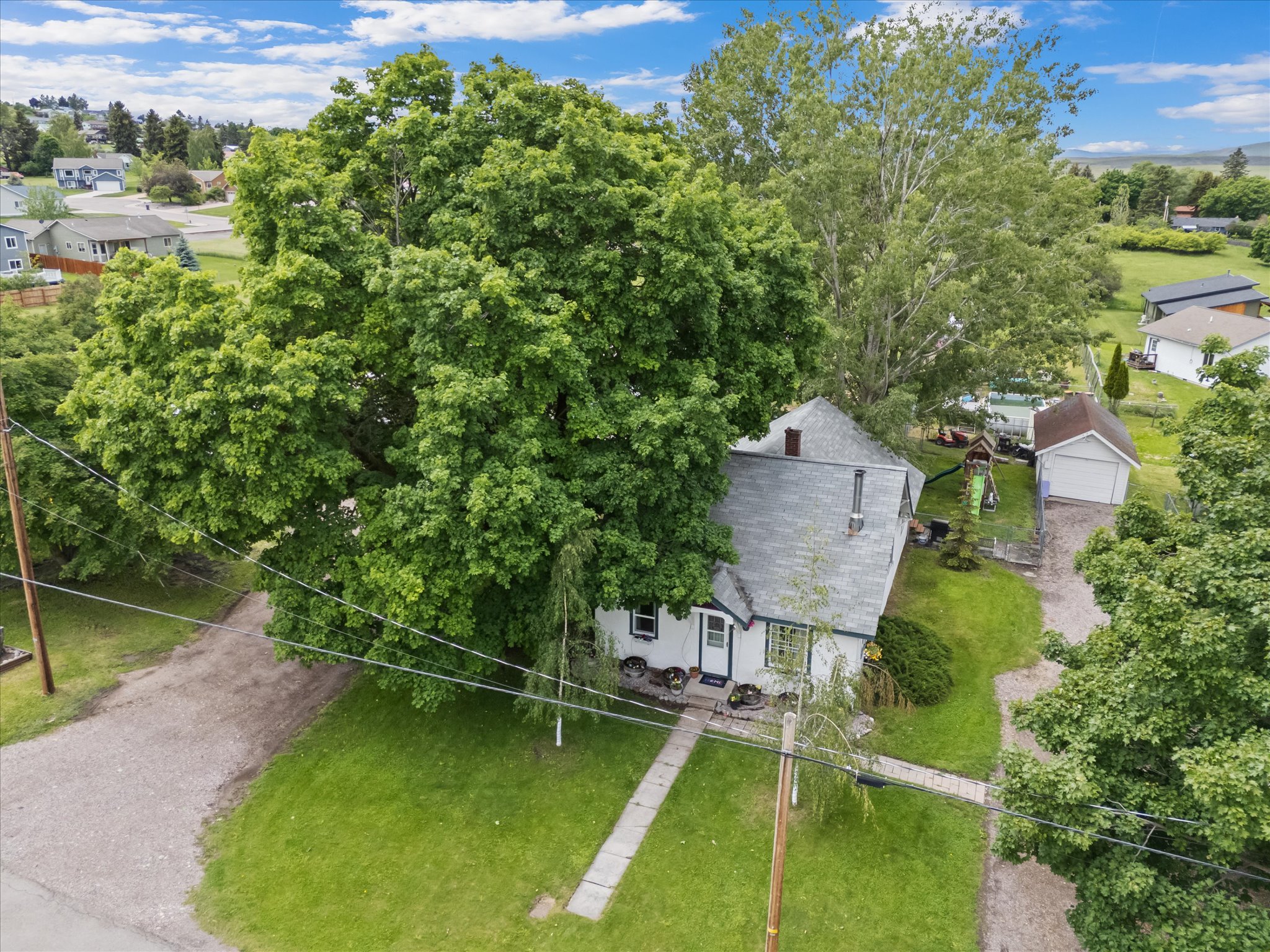 1410 5th Street E Property Photo 40