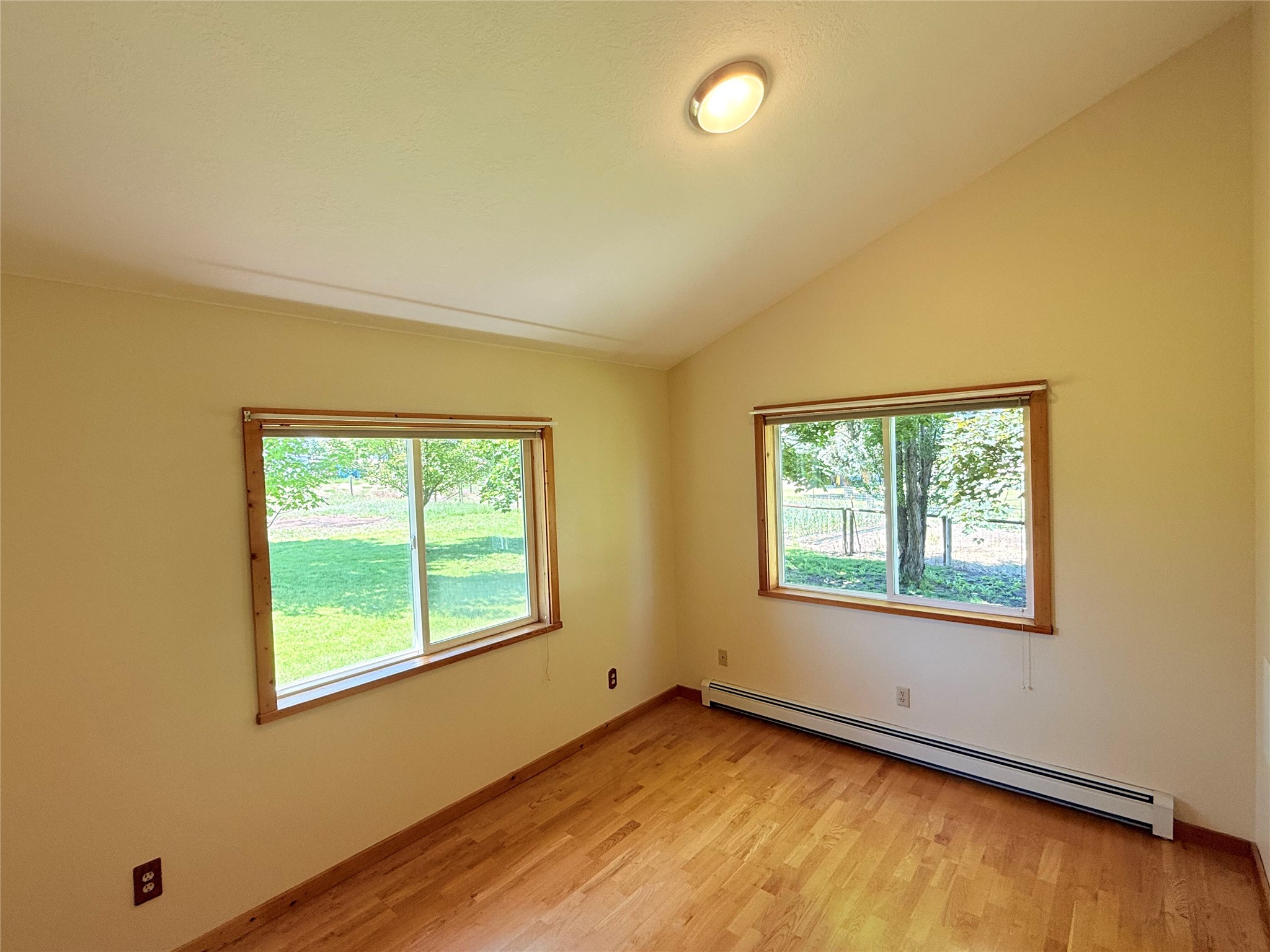451 Powell Way Property Photo 19