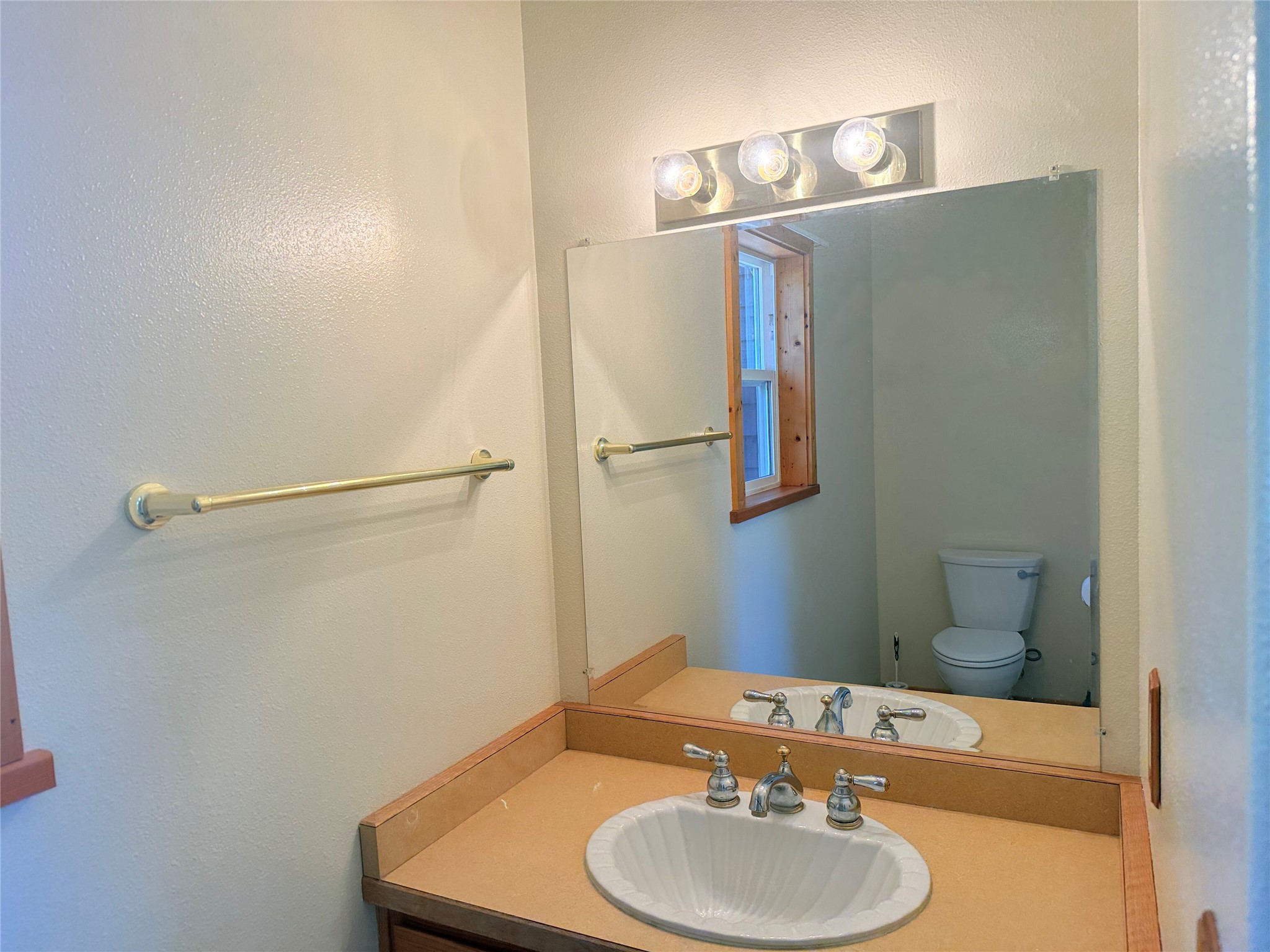 451 Powell Way Property Photo 23