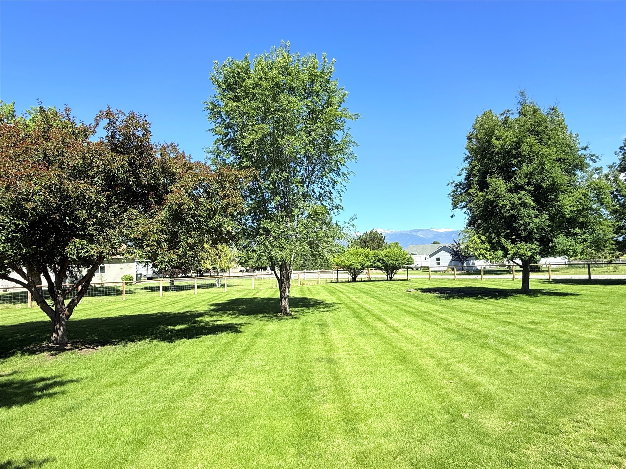 451 Powell Way Property Photo 31