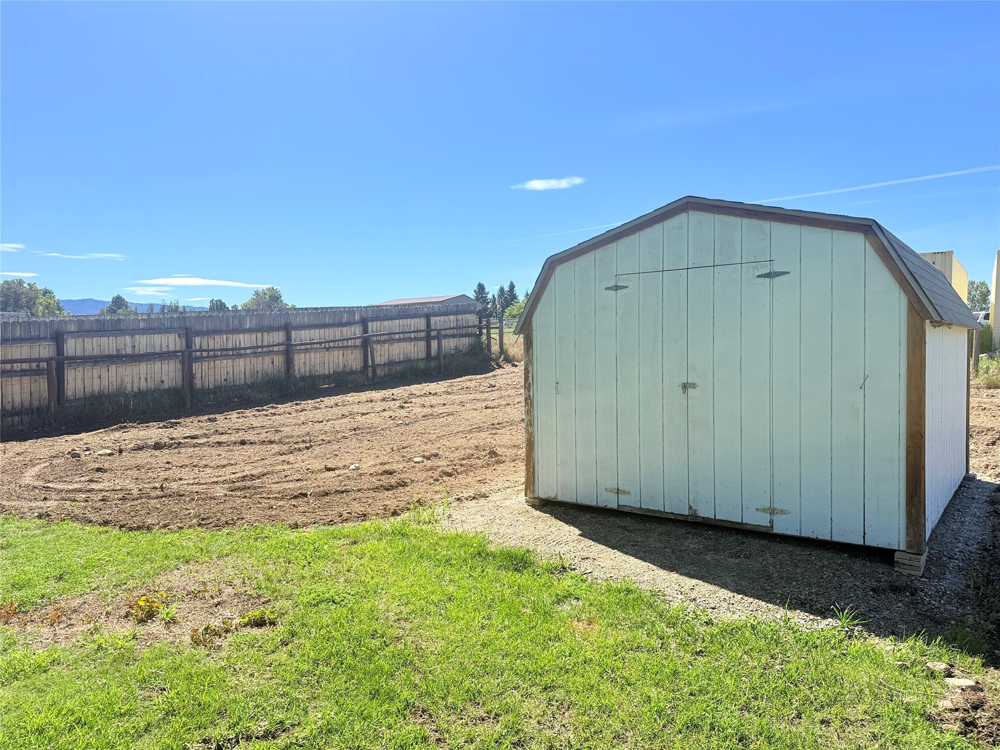 451 Powell Way Property Photo 33