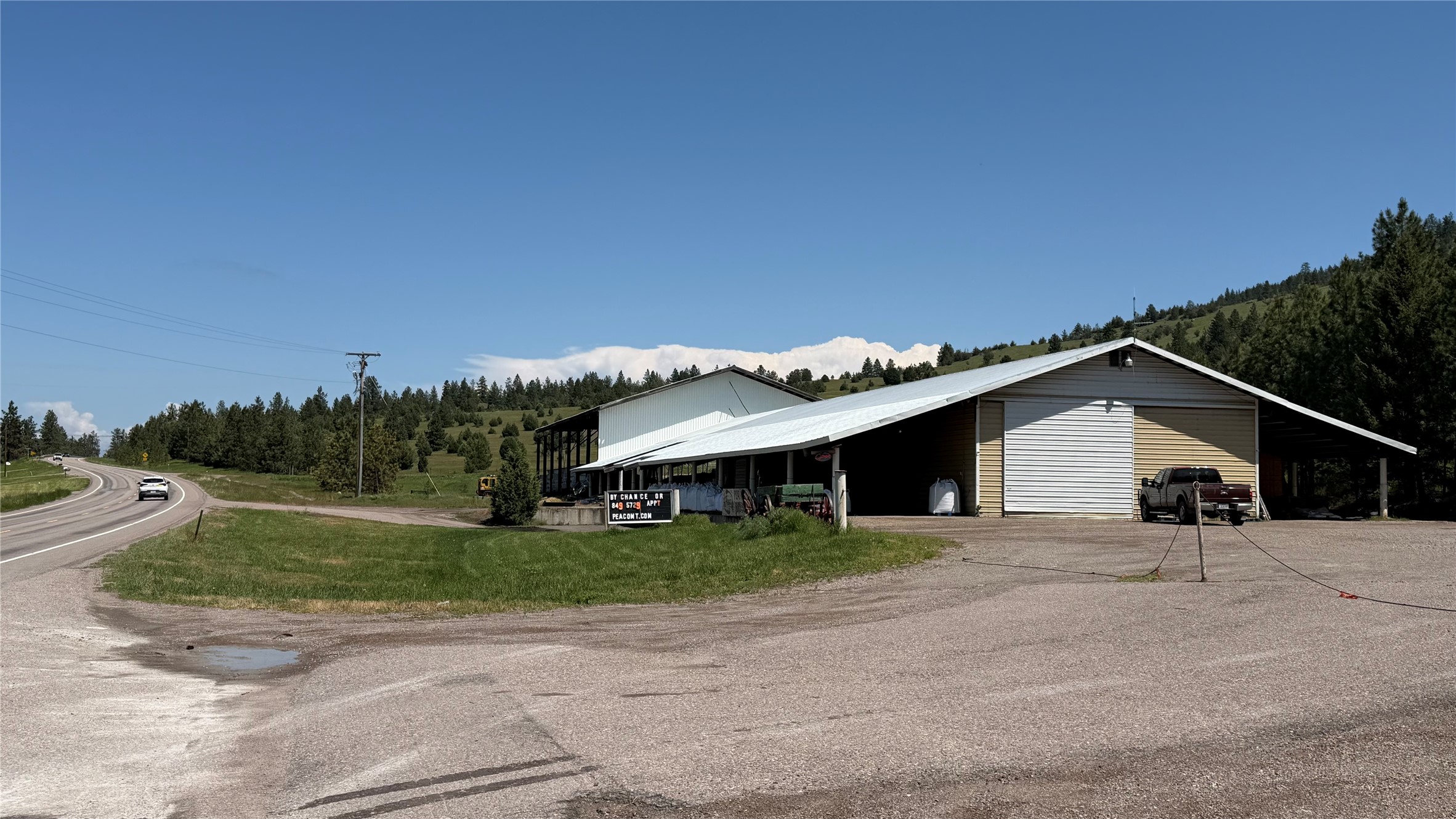 38261 Us Highway 93 Property Photo 3