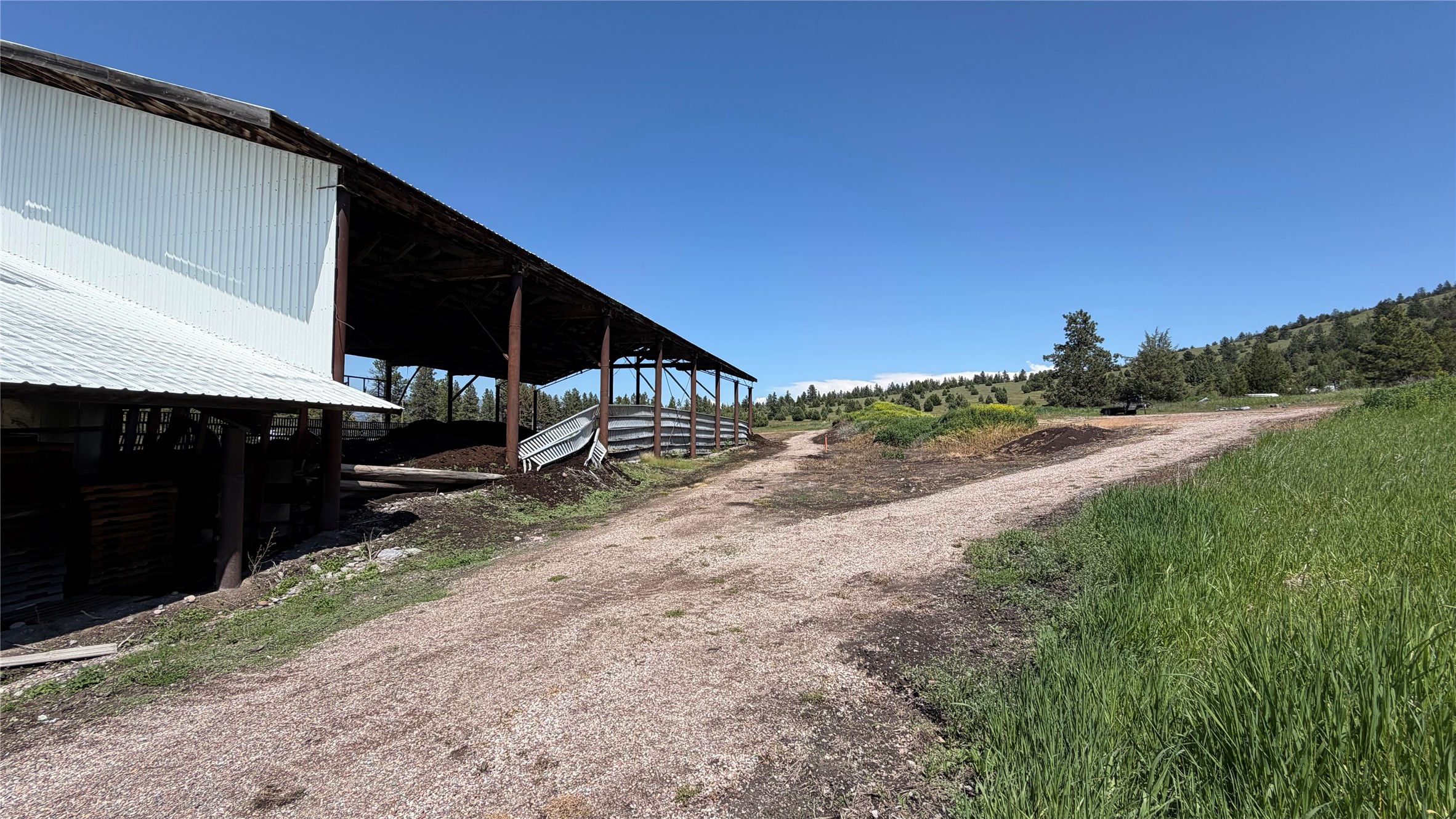 38261 Us Highway 93 Property Photo 23