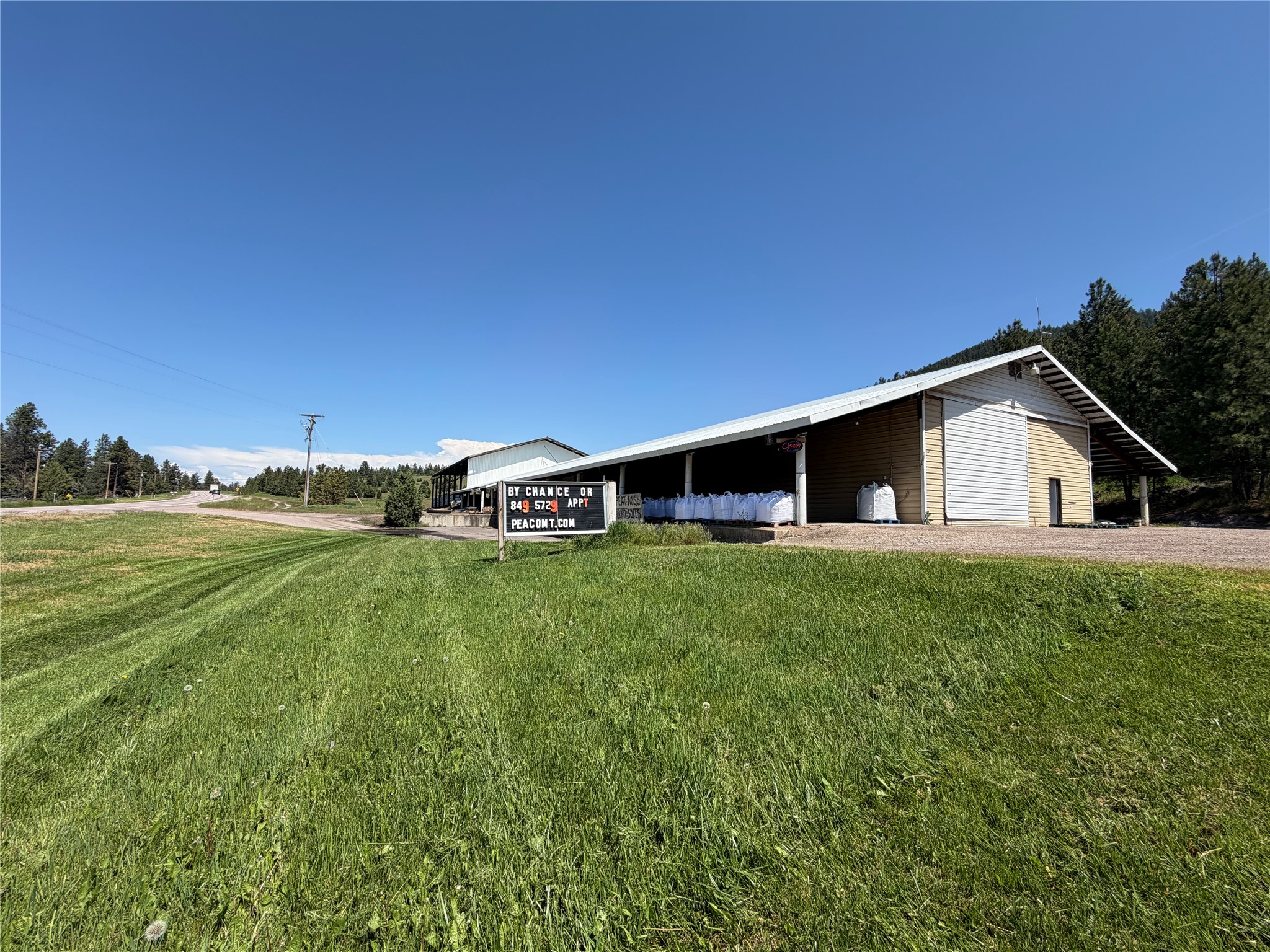 38261 Us Highway 93 Property Photo 38