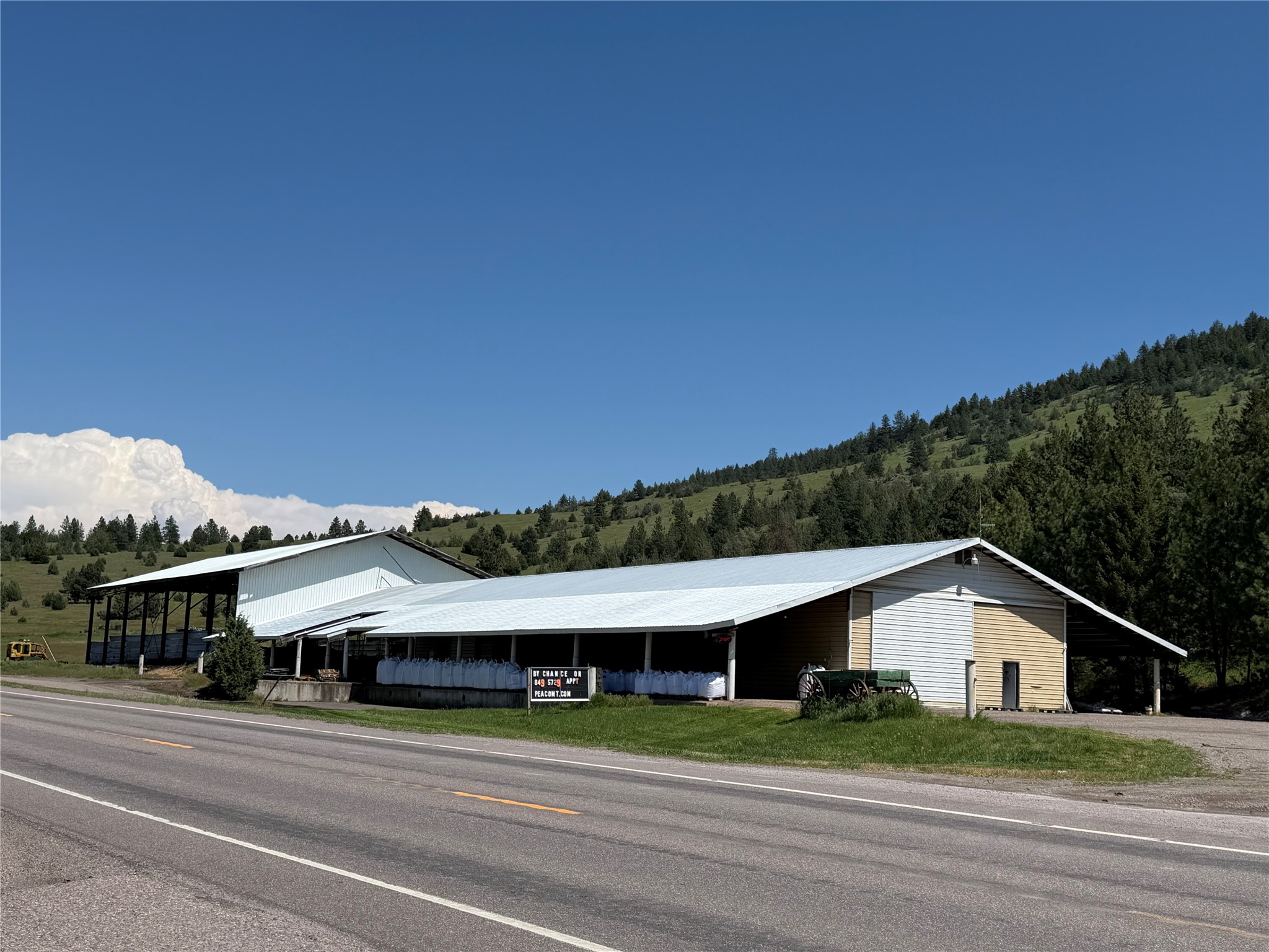38261 Us Highway 93 Property Photo 40