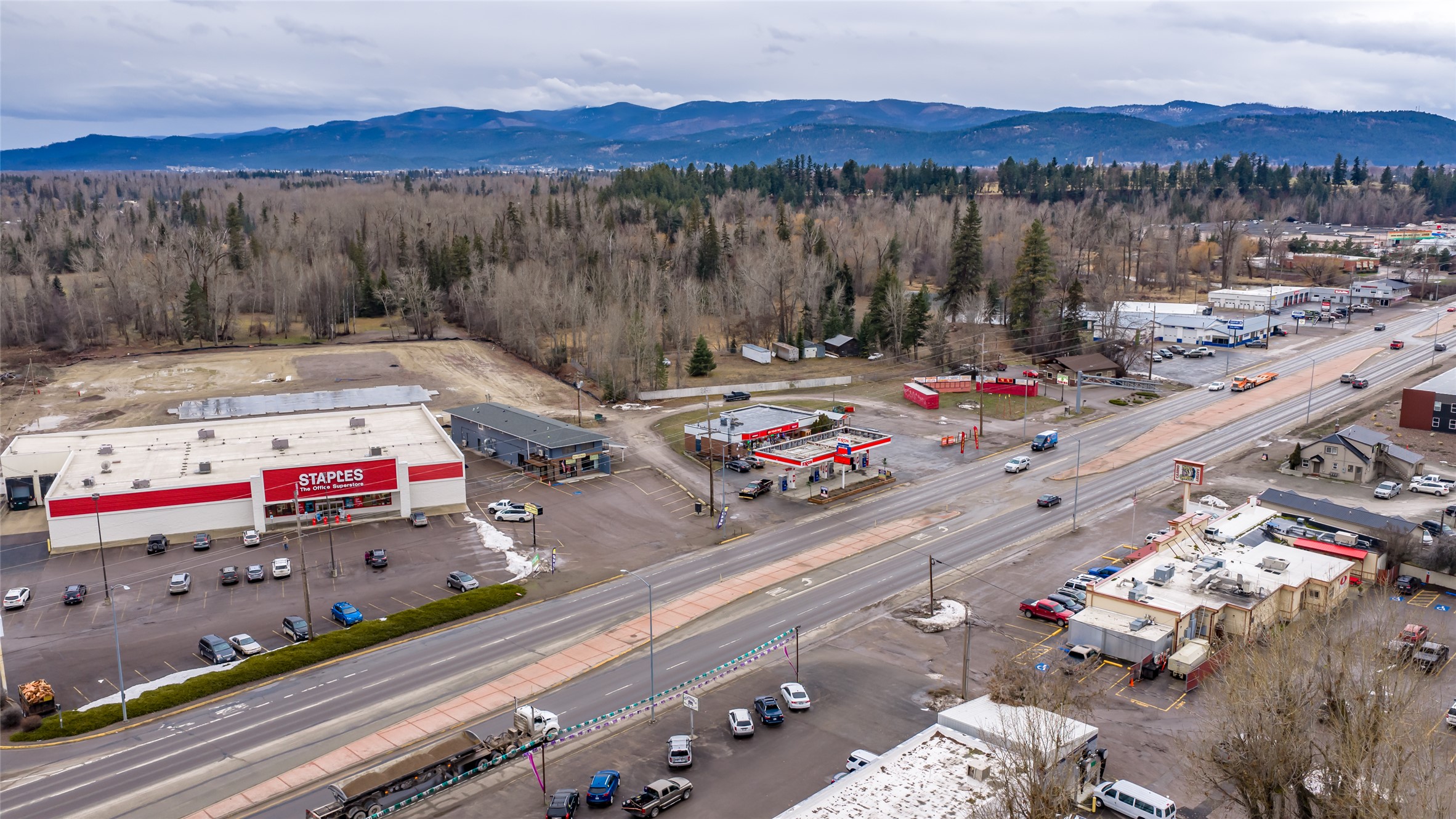 1282 Us Highway 2 Property Photo 4
