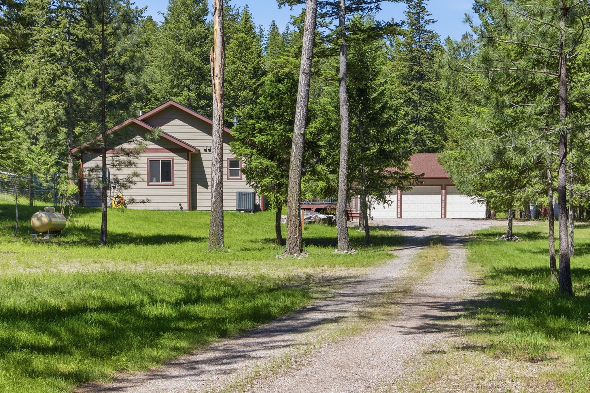 30123 Half Circle Way Property Photo 4