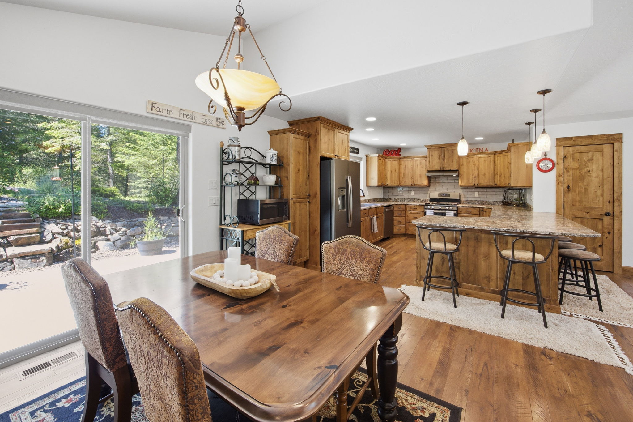 30123 Half Circle Way Property Photo 16