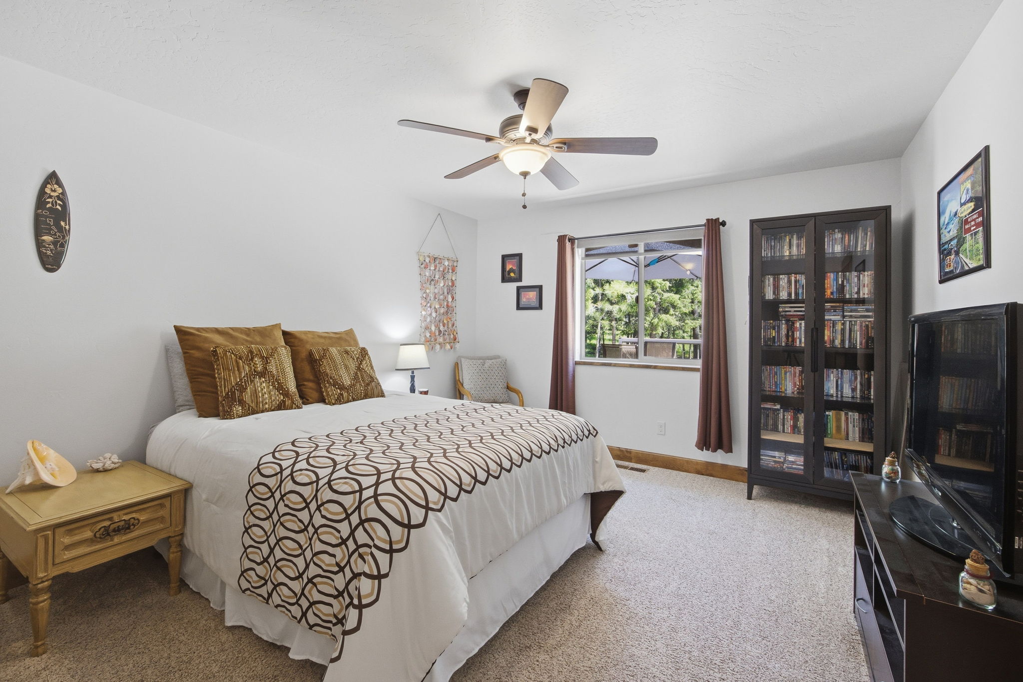 30123 Half Circle Way Property Photo 34
