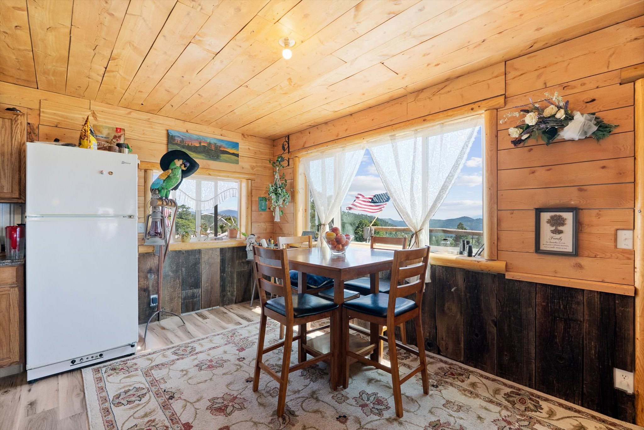 3858 Westridge Road Property Photo 8