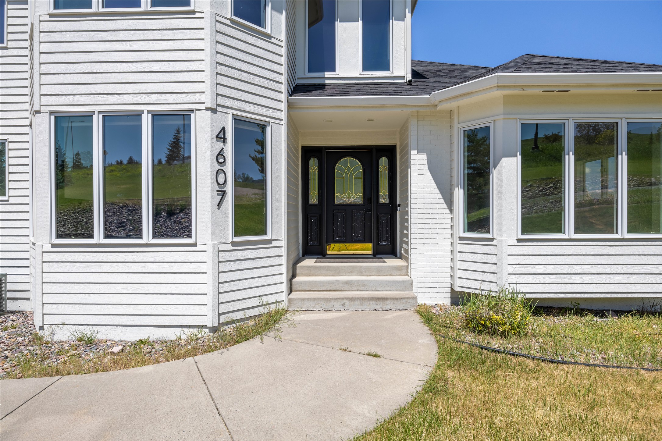 4607 Hillview Way Property Photo 8
