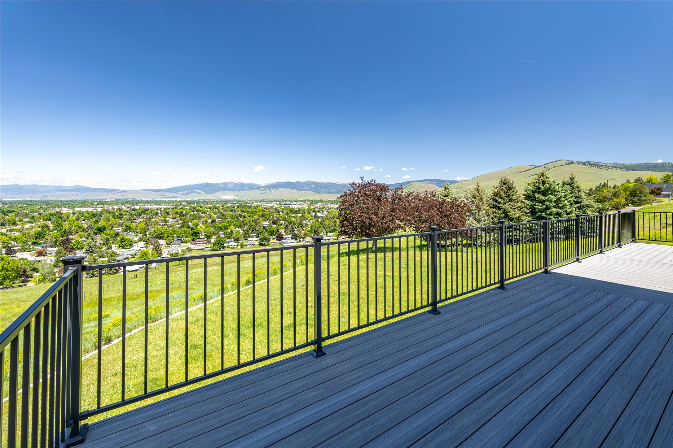4607 Hillview Way Property Photo 13