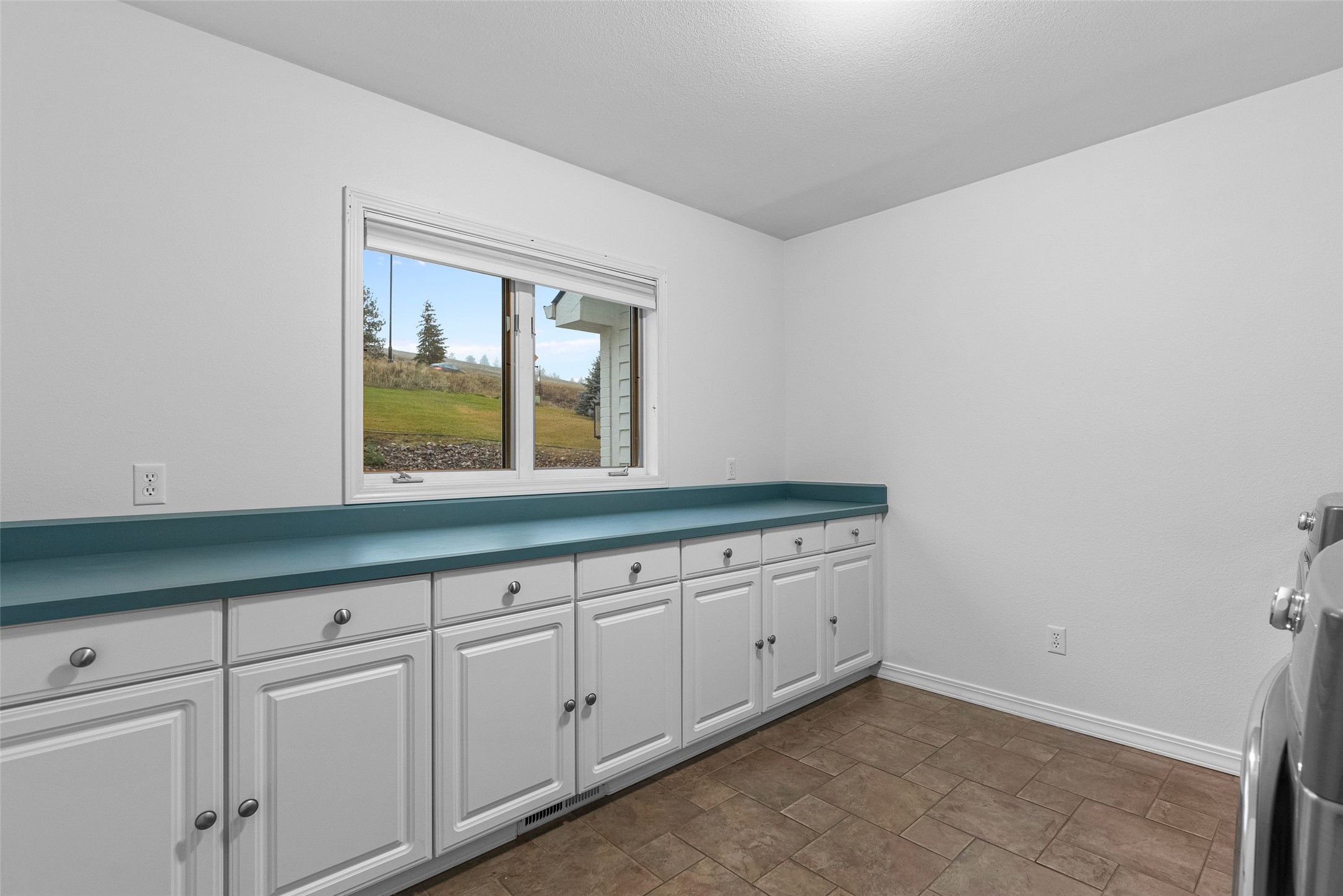 4607 Hillview Way Property Photo 49