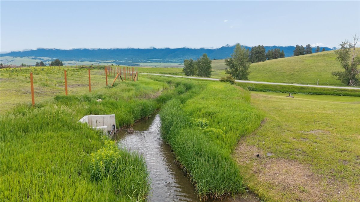 1245 Airport Road Property Photo 8