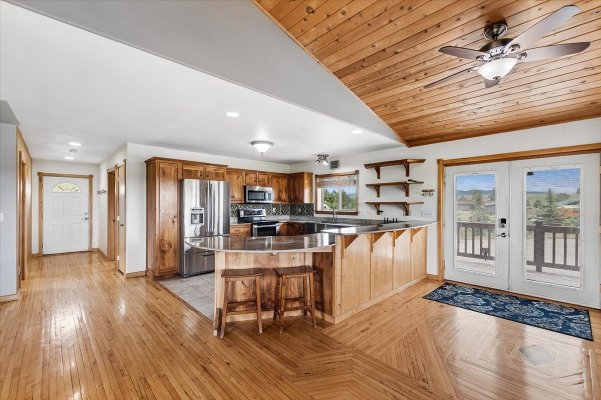 1245 Airport Road Property Photo 9