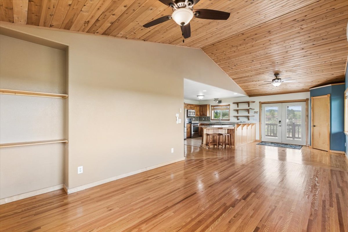 1245 Airport Road Property Photo 18