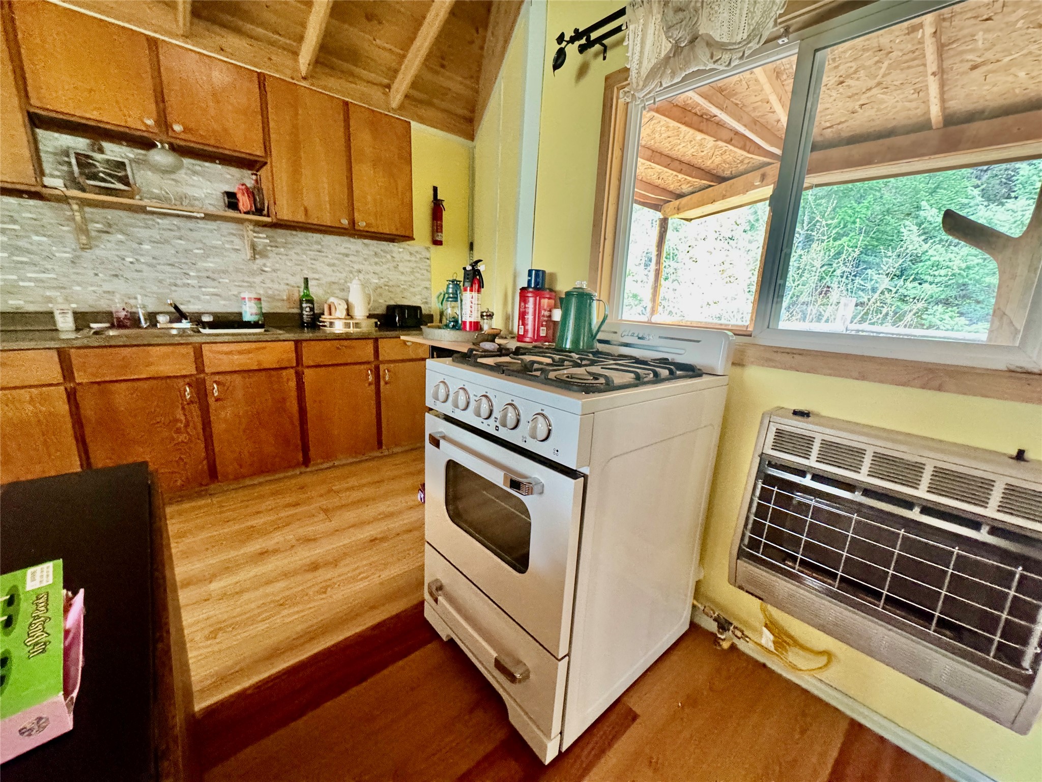 111 Paul Creek Lane Property Photo 10