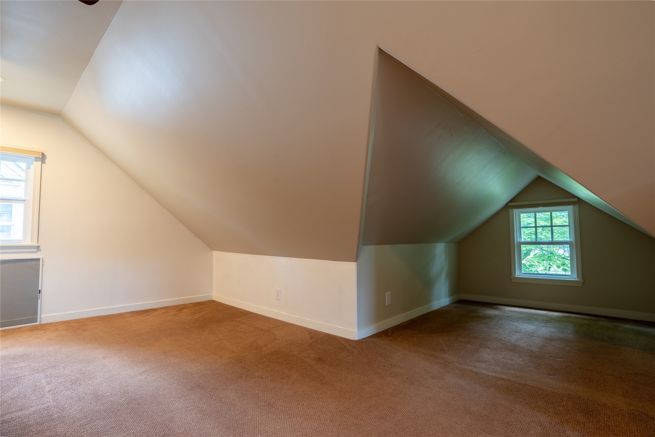 919 8th Avenue E Property Photo 19