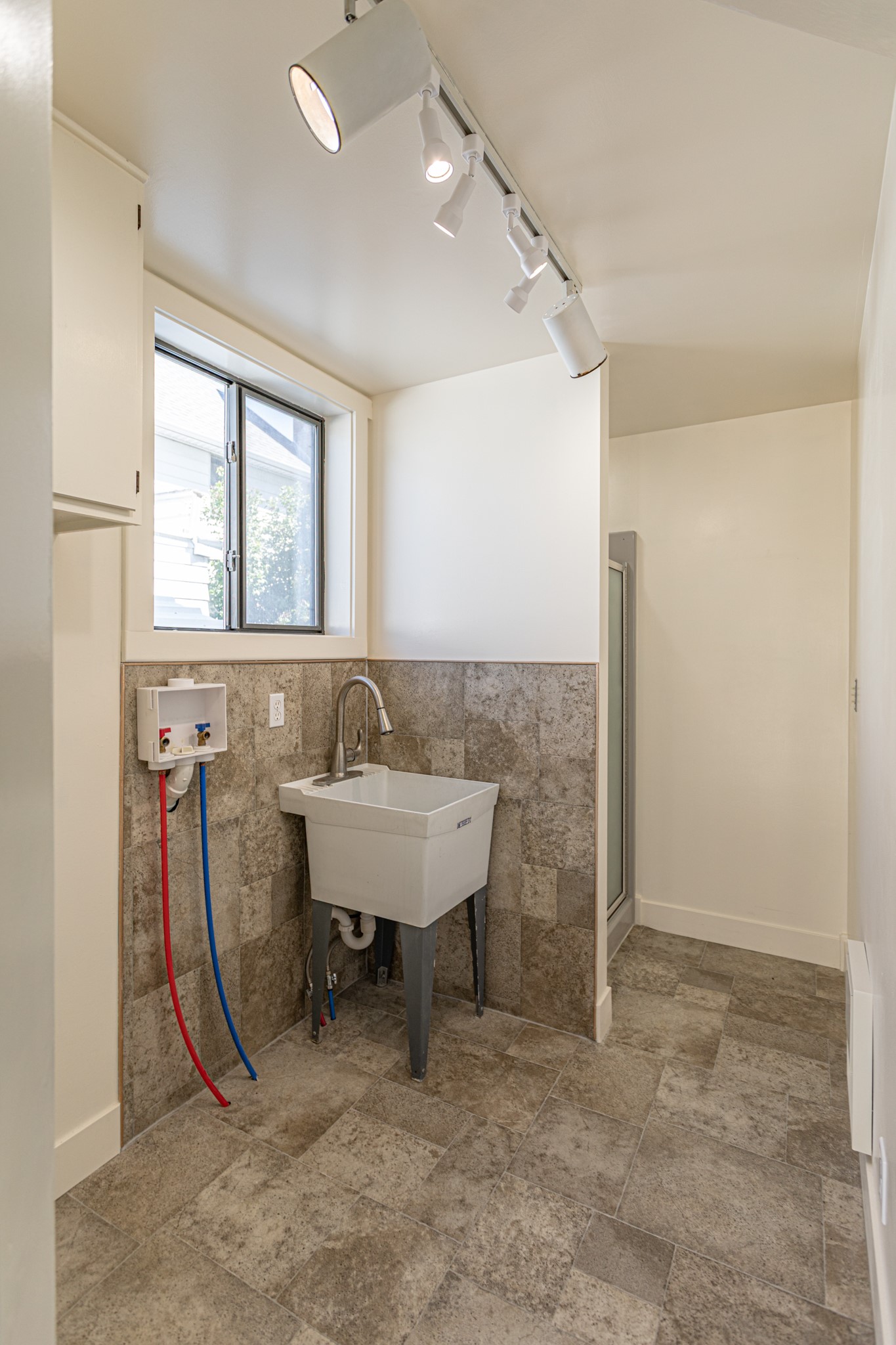 715 4th Avenue N Property Photo 17