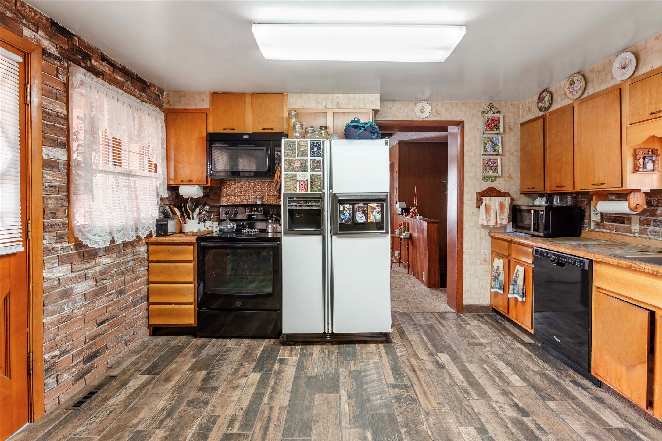 2100 Wall Street Property Photo 11