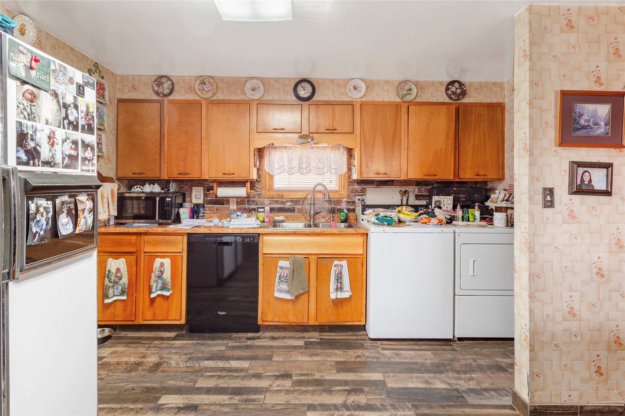 2100 Wall Street Property Photo 13