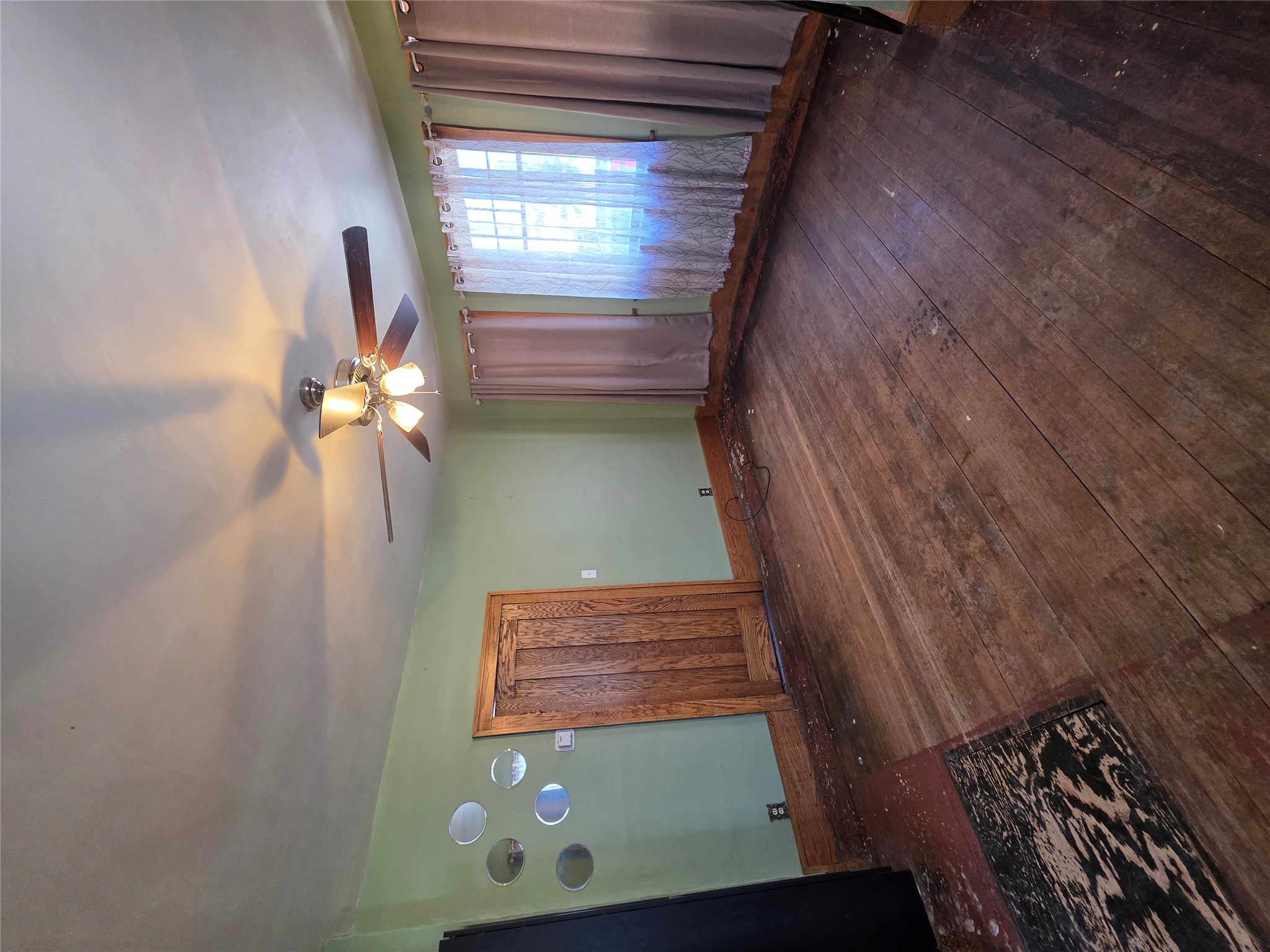 901 Delaware Avenue Property Photo 6