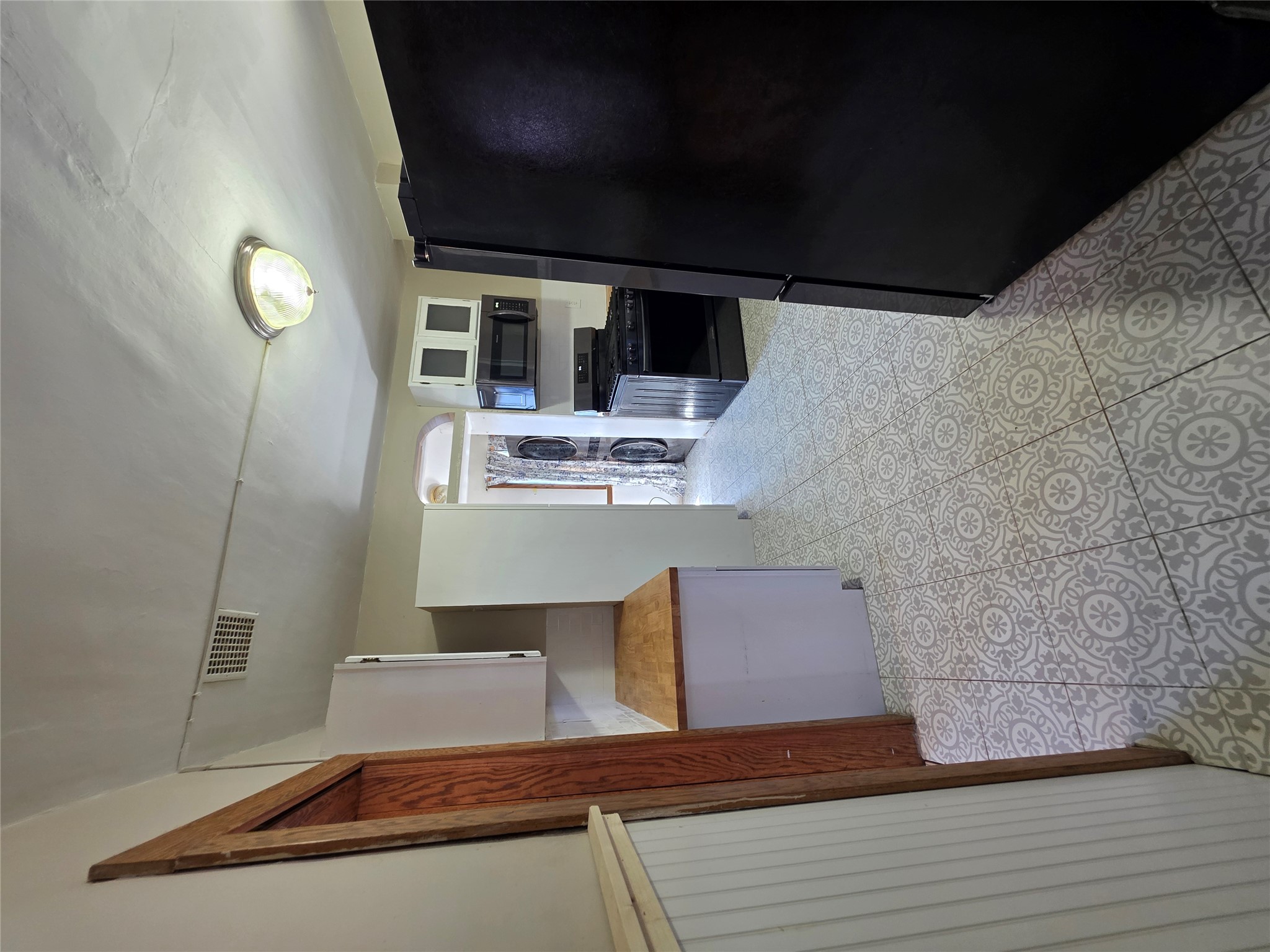 901 Delaware Avenue Property Photo 8