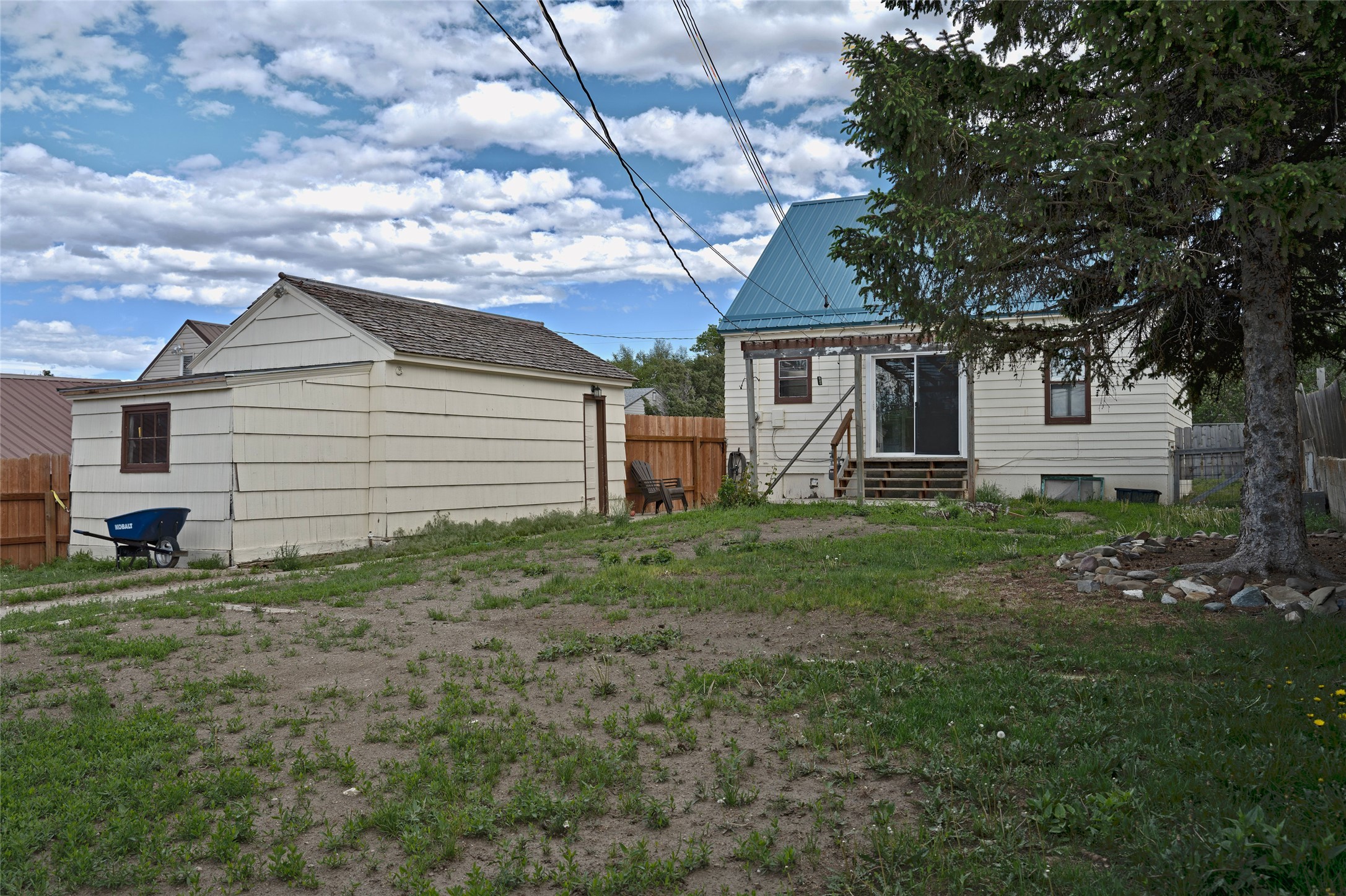 126 9th Avenue Se Property Photo 3